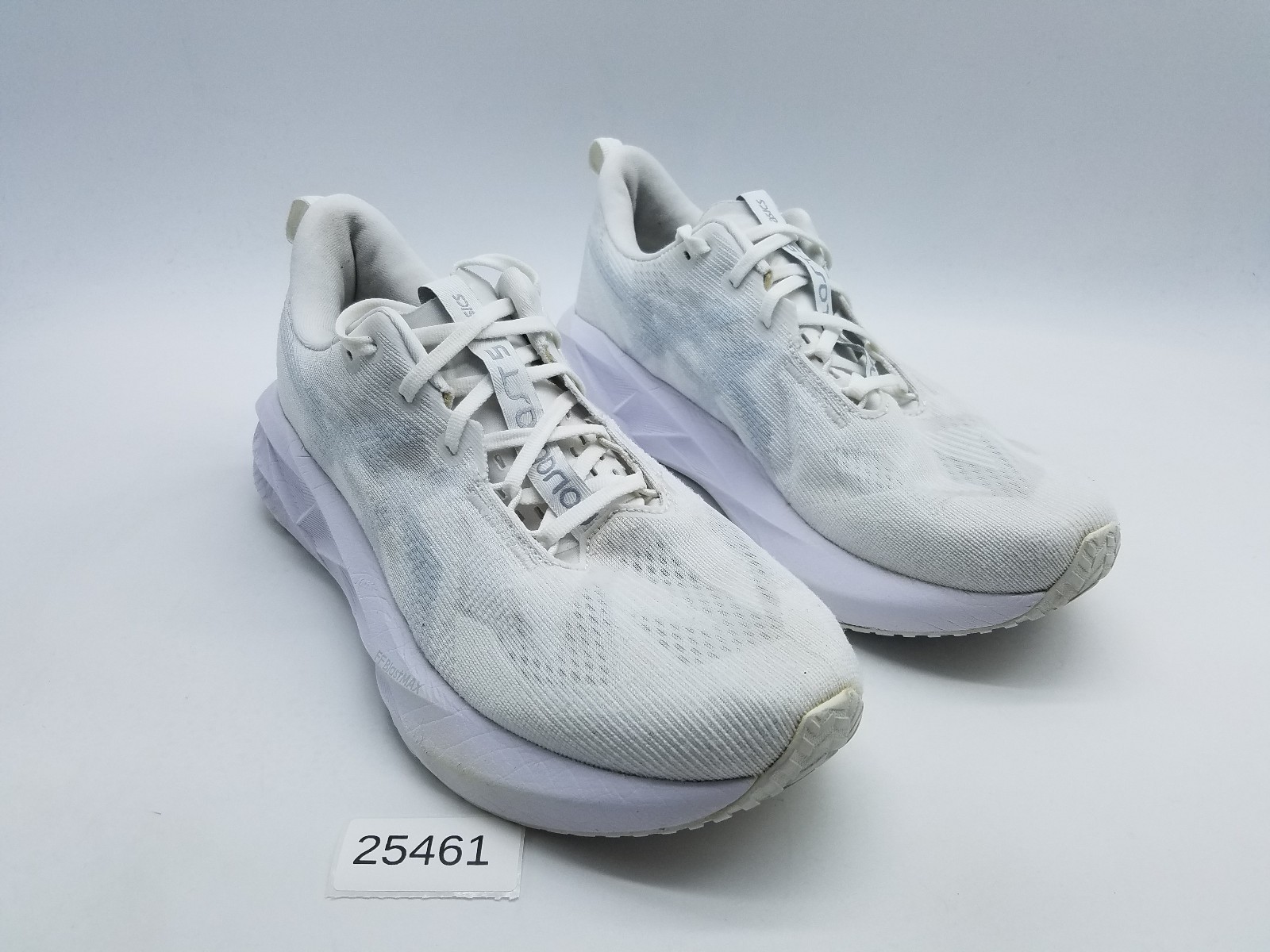 Asics Novoblast 5 Men’s Size 9.5 Running Shoes White