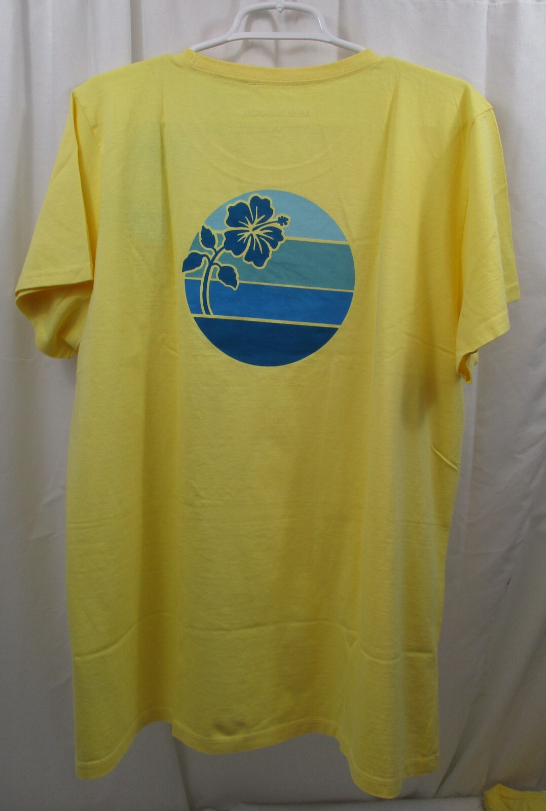 Life is Good Women’s T Shirt Hibiscus XXL