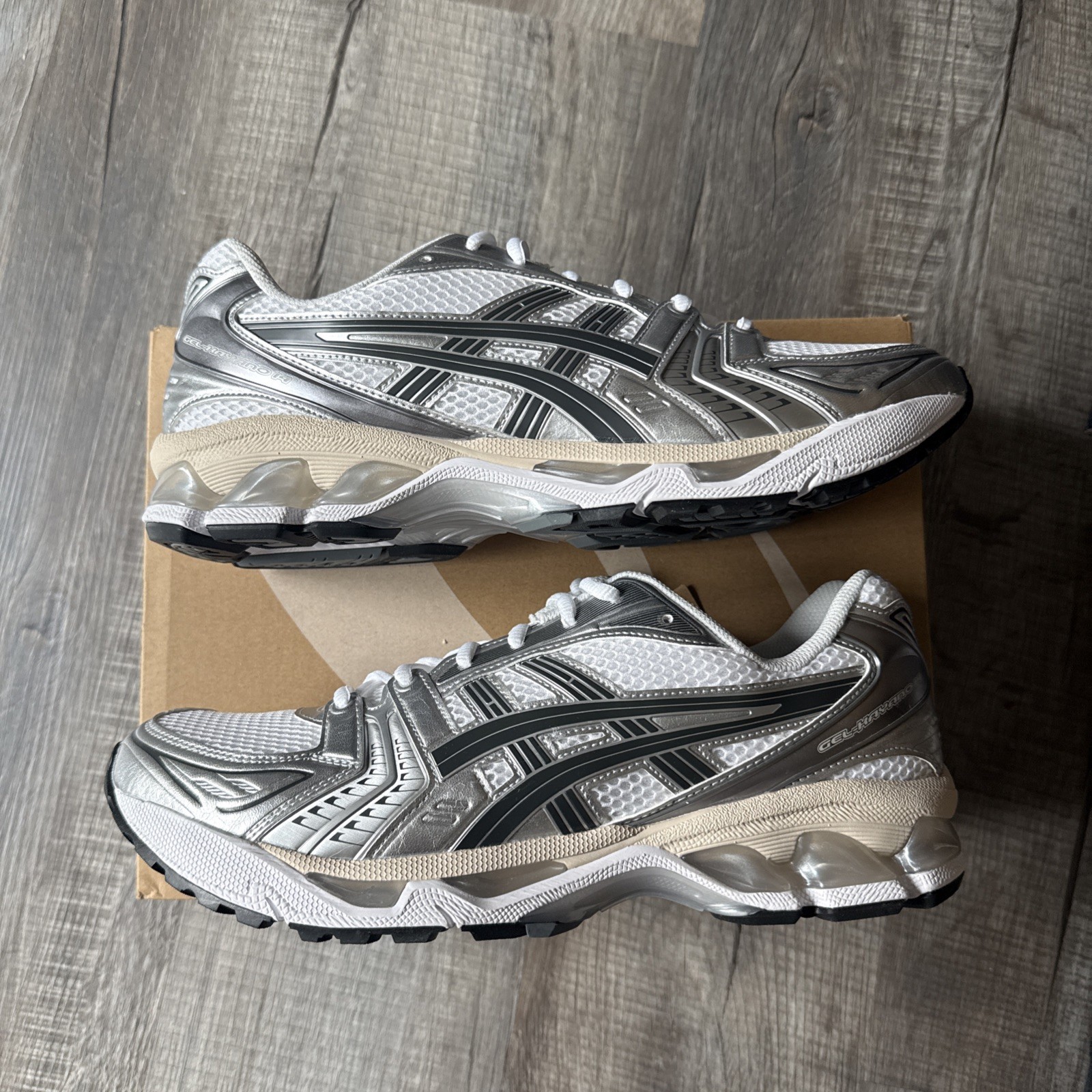 ASICS Gel-Kayano White Graphite Grey Size 11,5 Men’s
