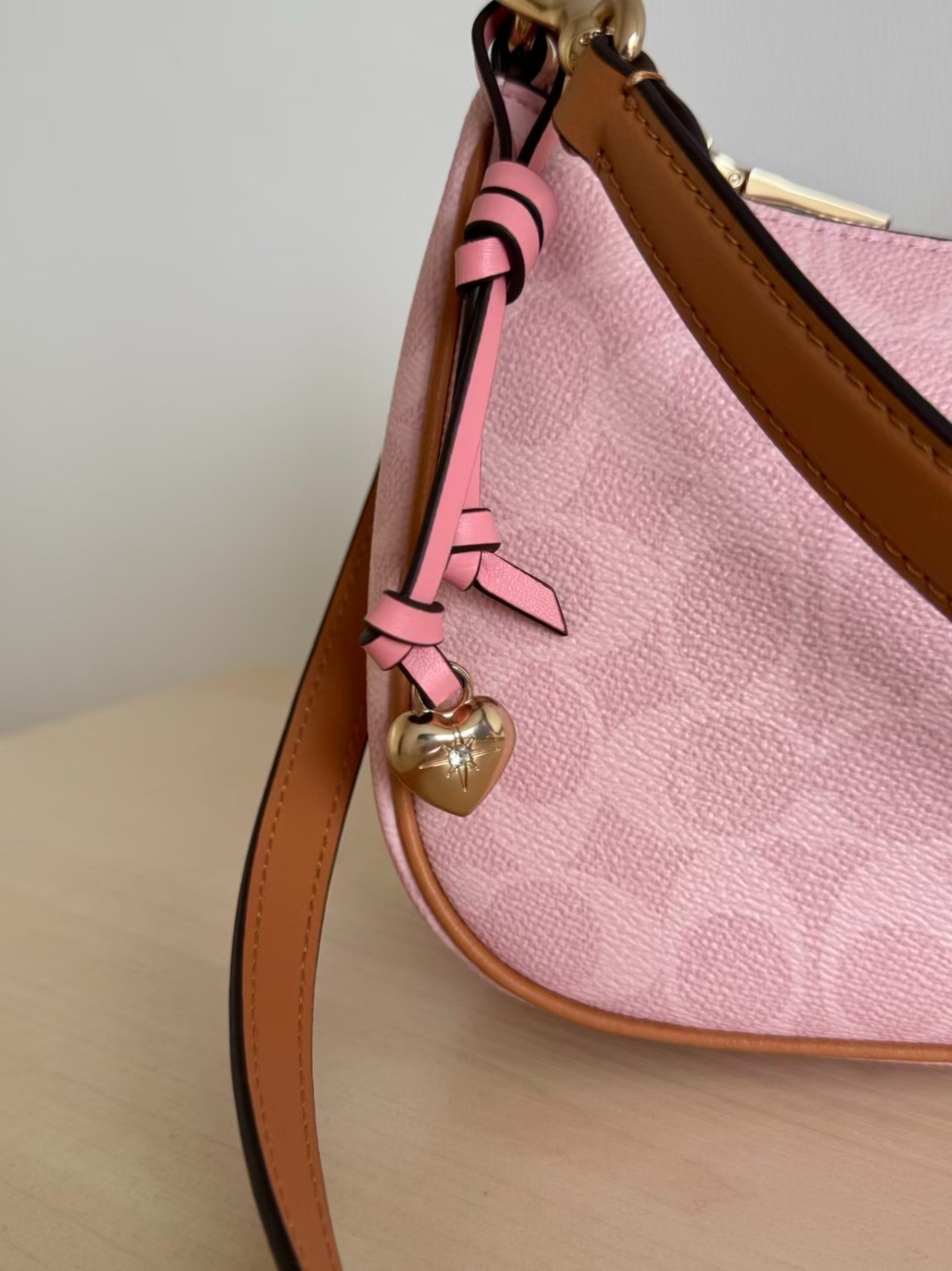 NWT COACH Teri Shoulder Bag CEA20 Signature Canvas Powder Pink Gold Charms
