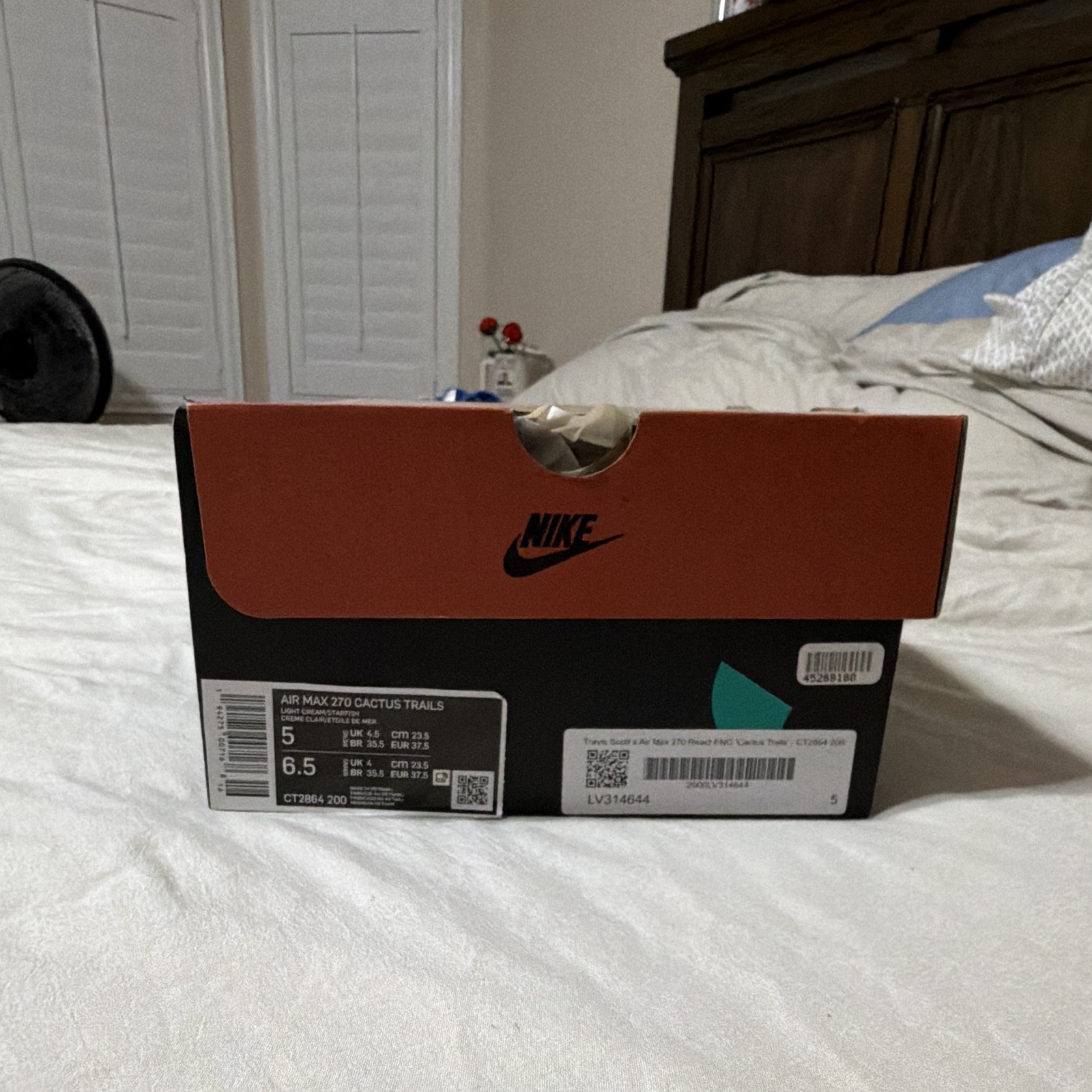 Nike Travis Scott Air Max 270 React ENG Cactus Trails CT2864-200 . brand new .