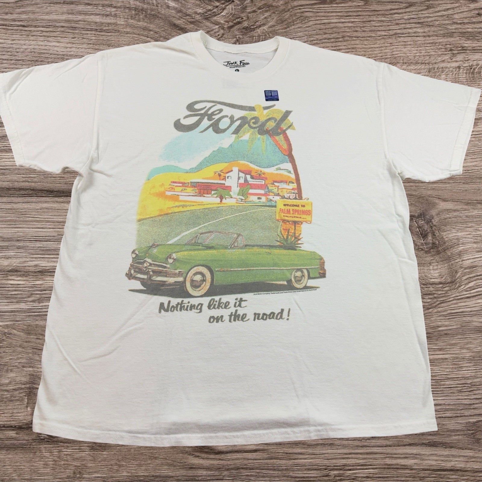 Ford / Junk Food Clothing / Graphic T-Shirt Adult Size Large