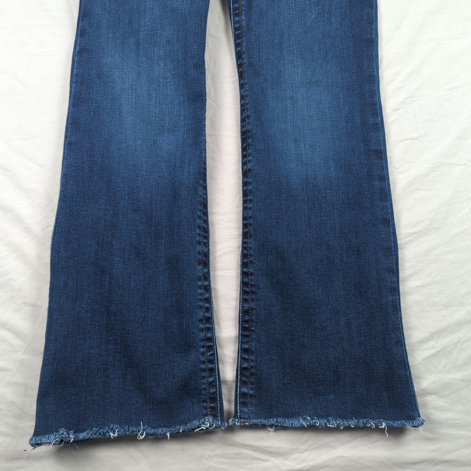 Wrangler Jeans Womens 11 32 Blue Boot Cut Stretch Willow Ultimate Riding Western