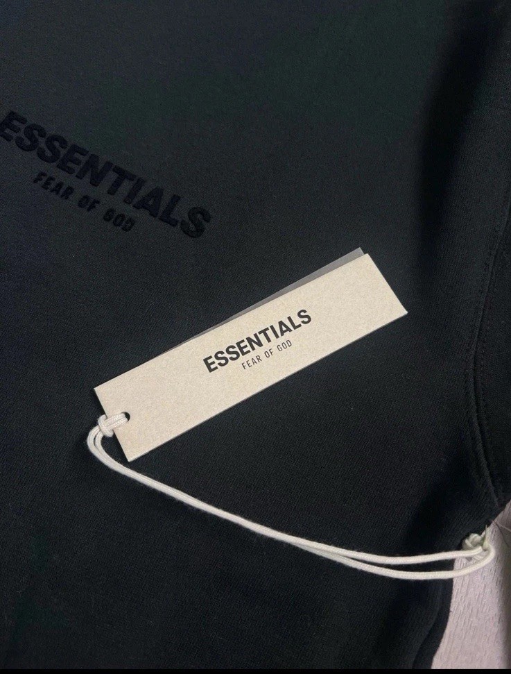 Essentials Fear of God Black Pullover Hoodie Logo Men’s Size M Long Sleeve