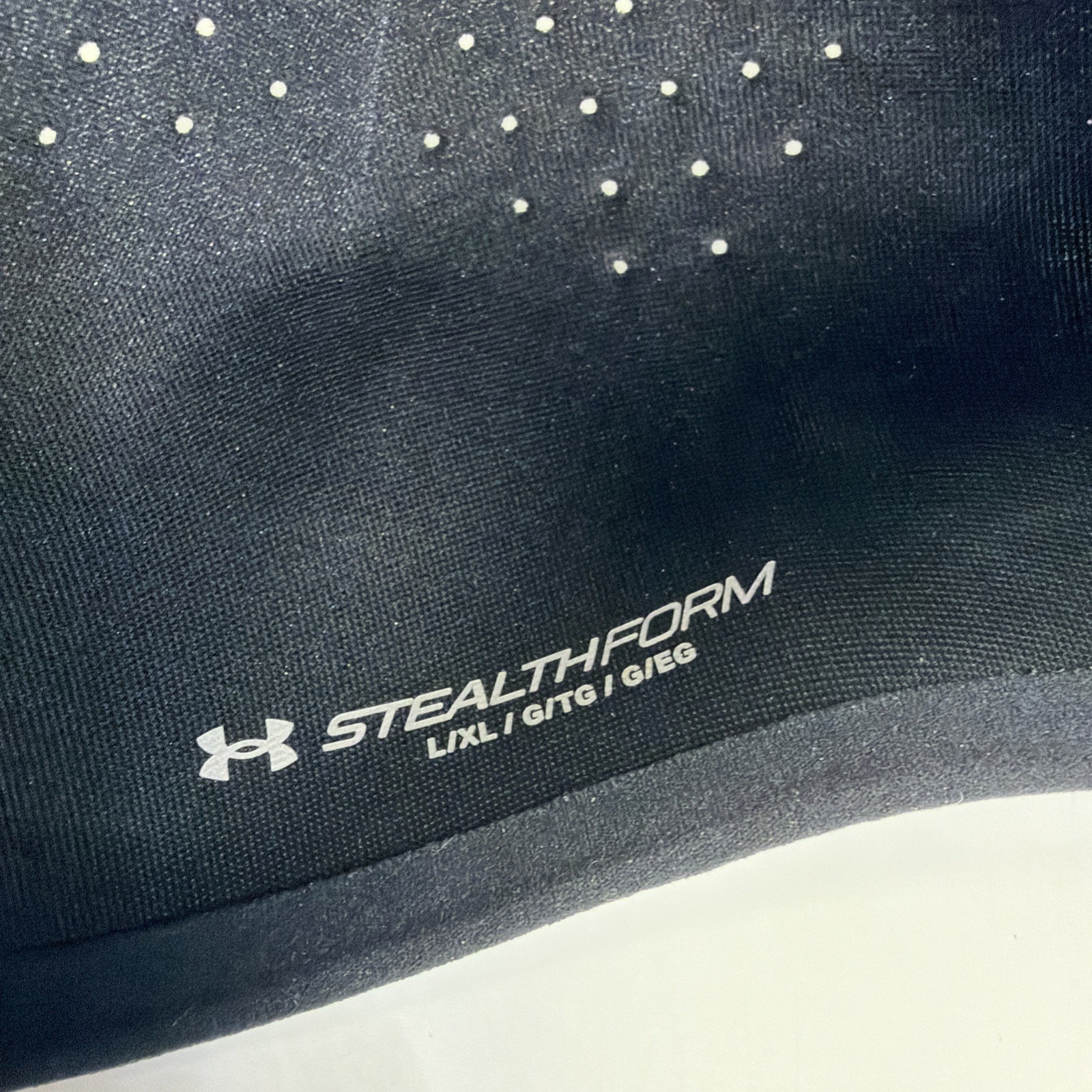 Under Armour Black Stealth Form Cap Strap Back Adjustable, Uncrushable, L/XL