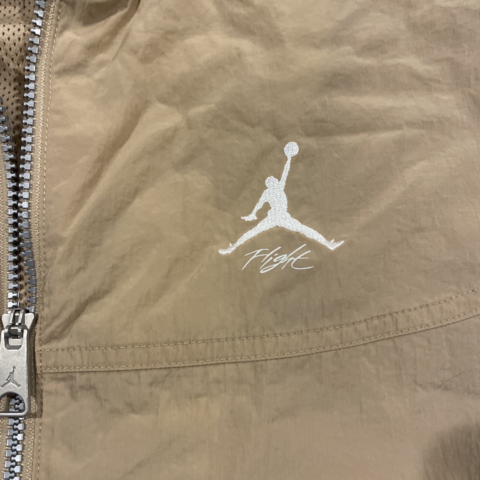 Jordan Essentials Men’s Warmup Jacket Hemp-Sail FB7294-200 Mens Size Small NWT