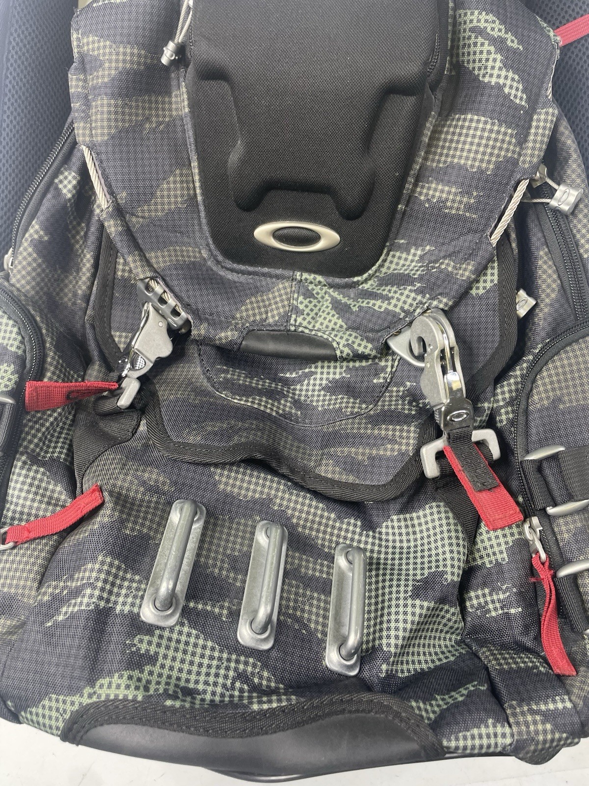 Oakley Kitchen Sink Tactical Field Gear Backpack Bag (Digicam Olive Camo) Y2K