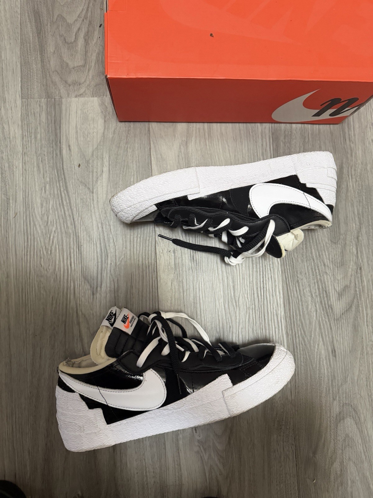Nike sacai x Blazer Low Mens Sneakers Black/White Patent DM6443-001