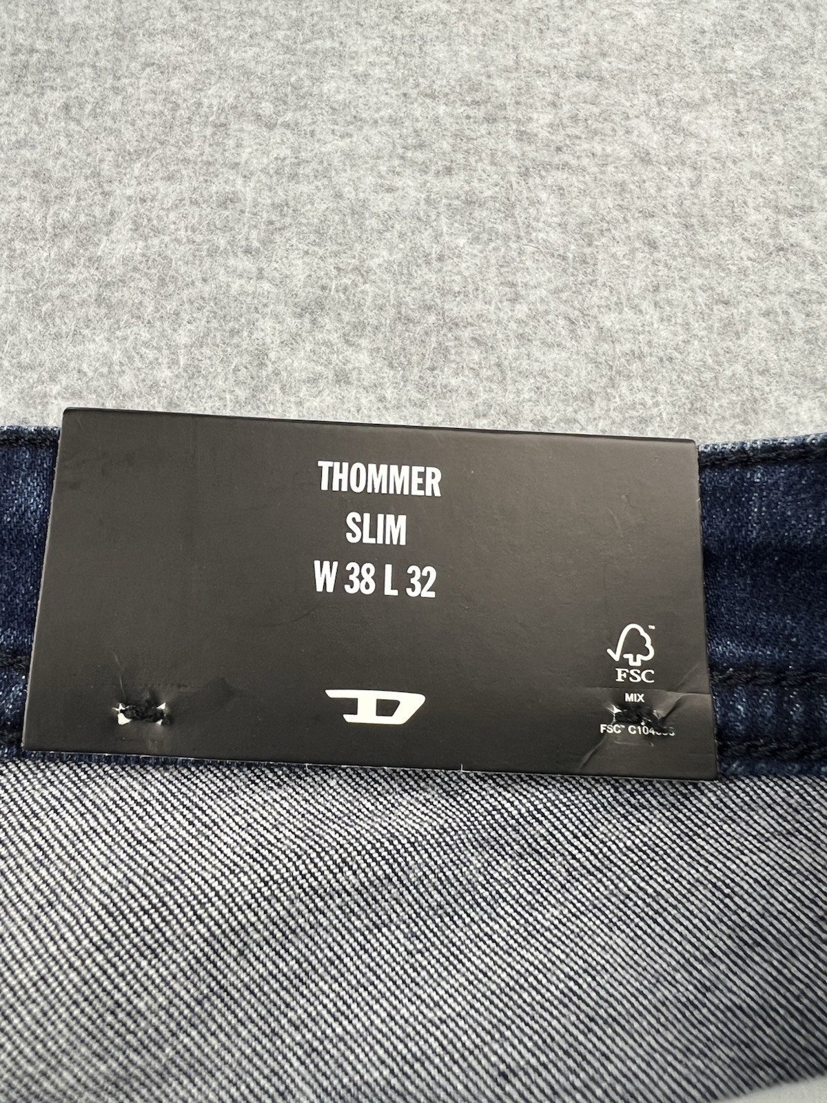Diesel Men’s Thommer Slim Fit Jeans W40 L32 ***(tag says 38) RE067 Dark Blue NWT