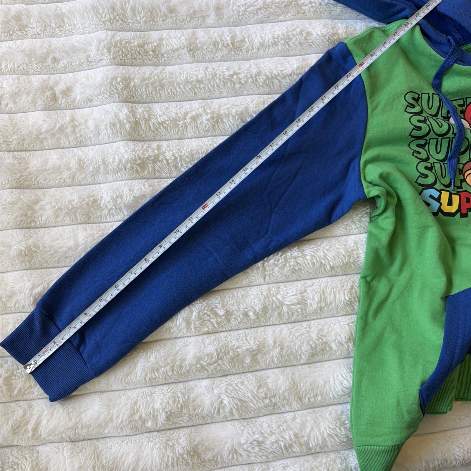 Super Mario-Nintendo Colorblock Pullover Hoodie Unisex Green & Blue Medium (NEW)