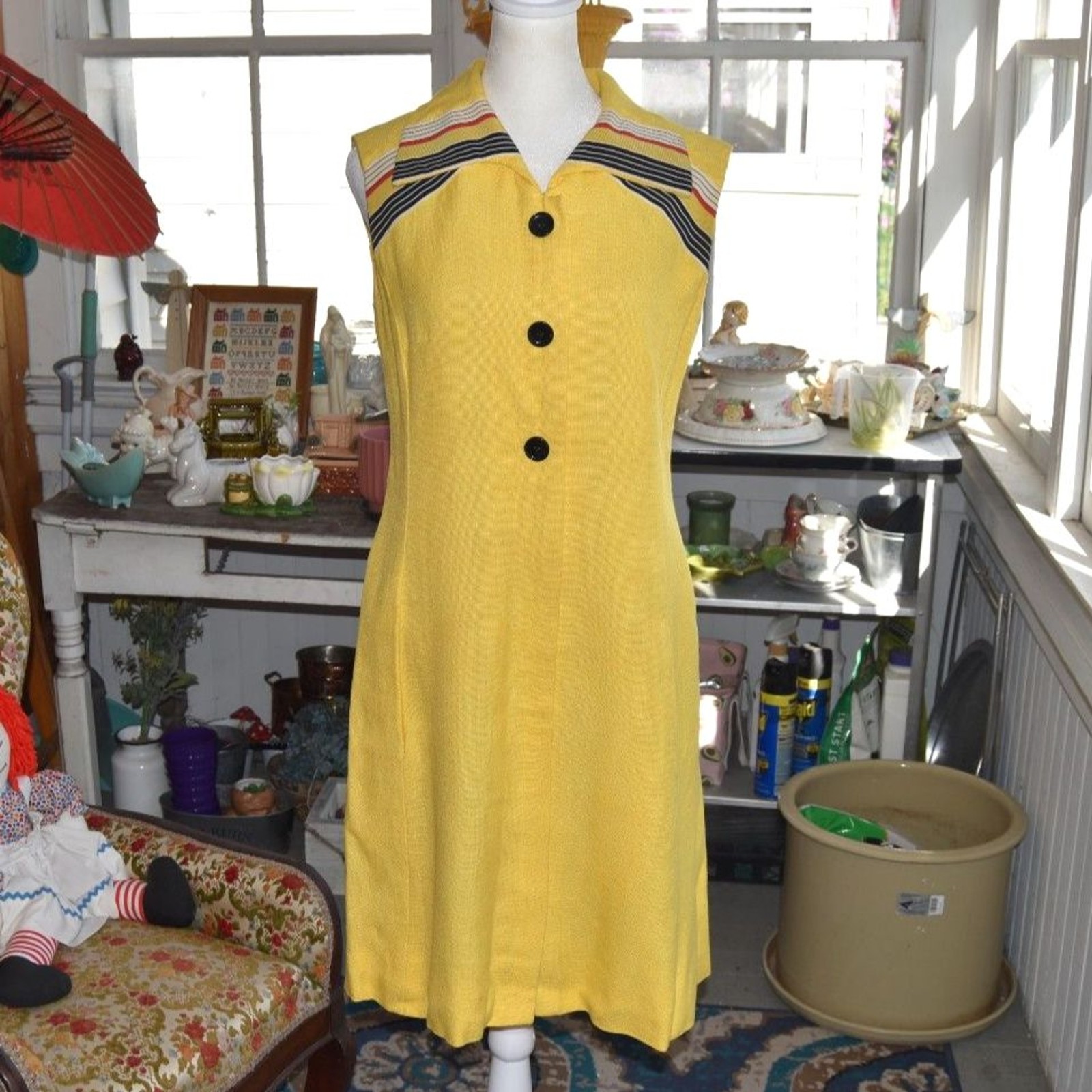 Vintage 1960s Jerry Silverman Shannon Rodgers Yellow Mod Shift Dress Medium