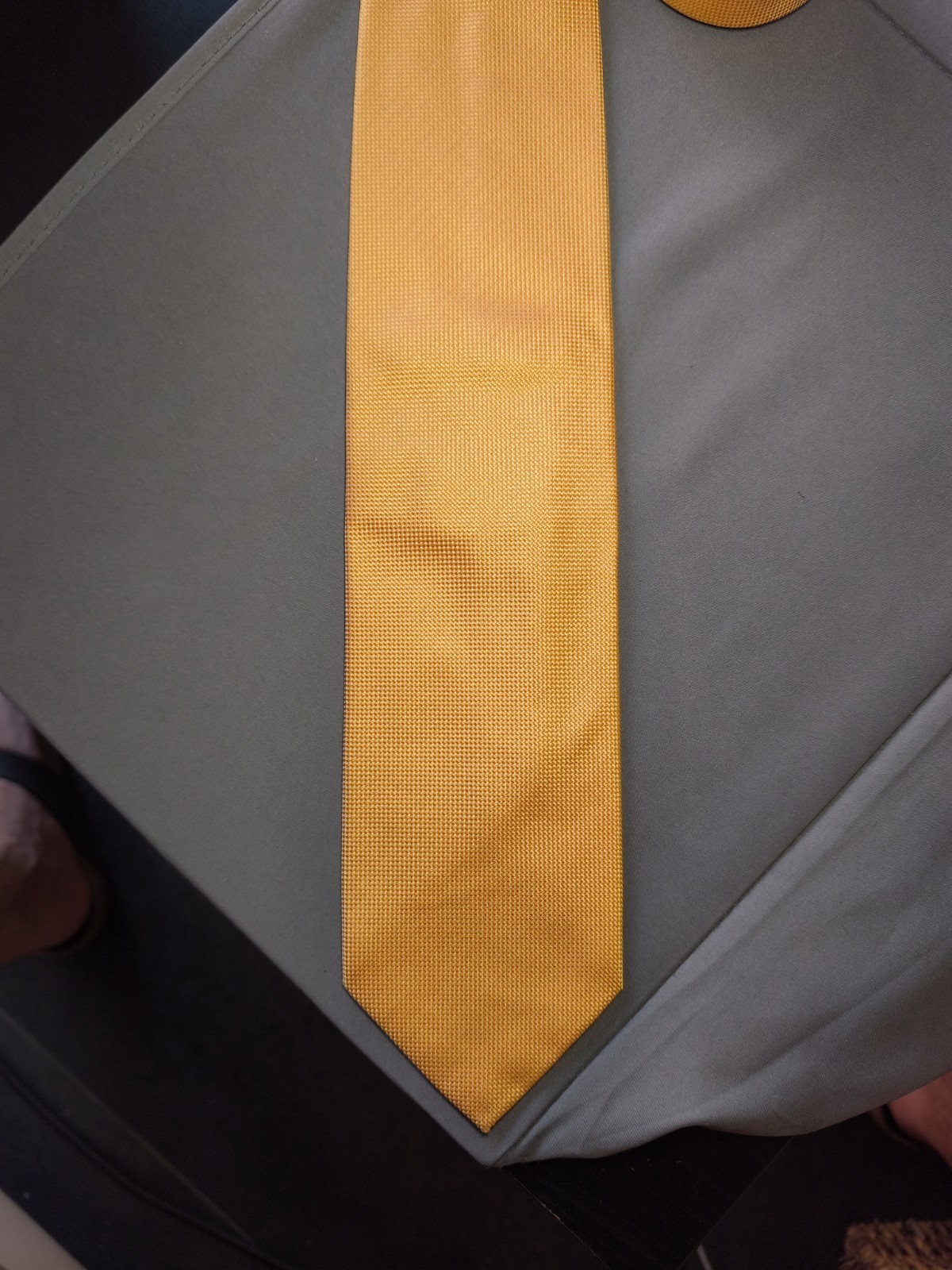 Les Copains – Yellow Solid Color Silk Tie Made in Italy