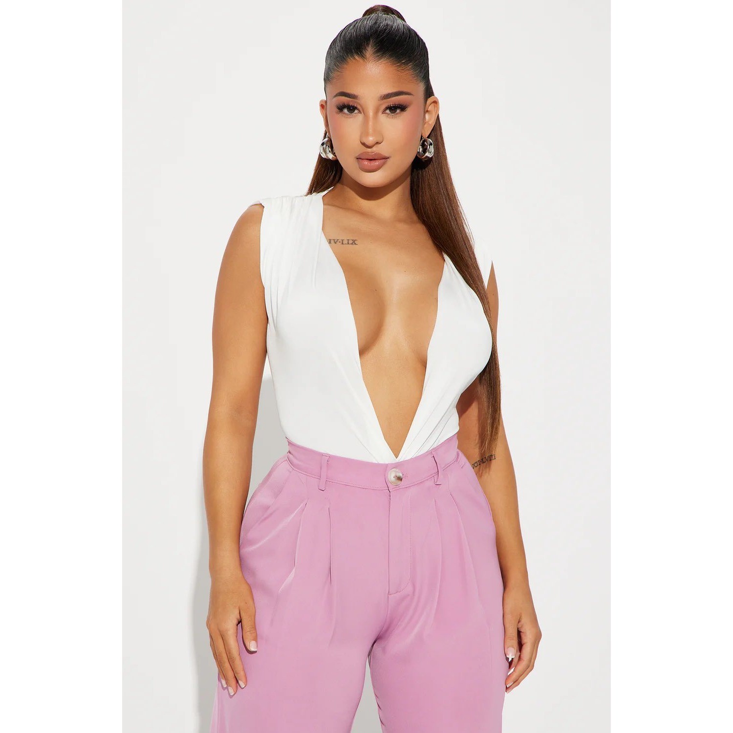 NEW! Fashion Nova Kamari Deep V-Neck Bodysuit Size S NWT