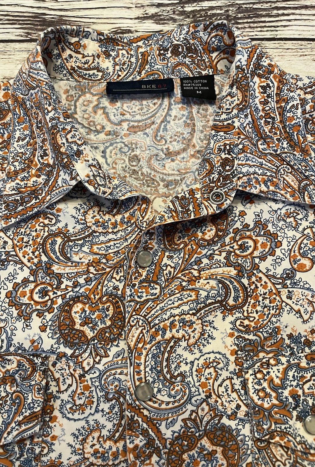 Buckle BKE 67 Pearl Snap Paisley Shirt Women Medium Blue & Orange 100% Cotton