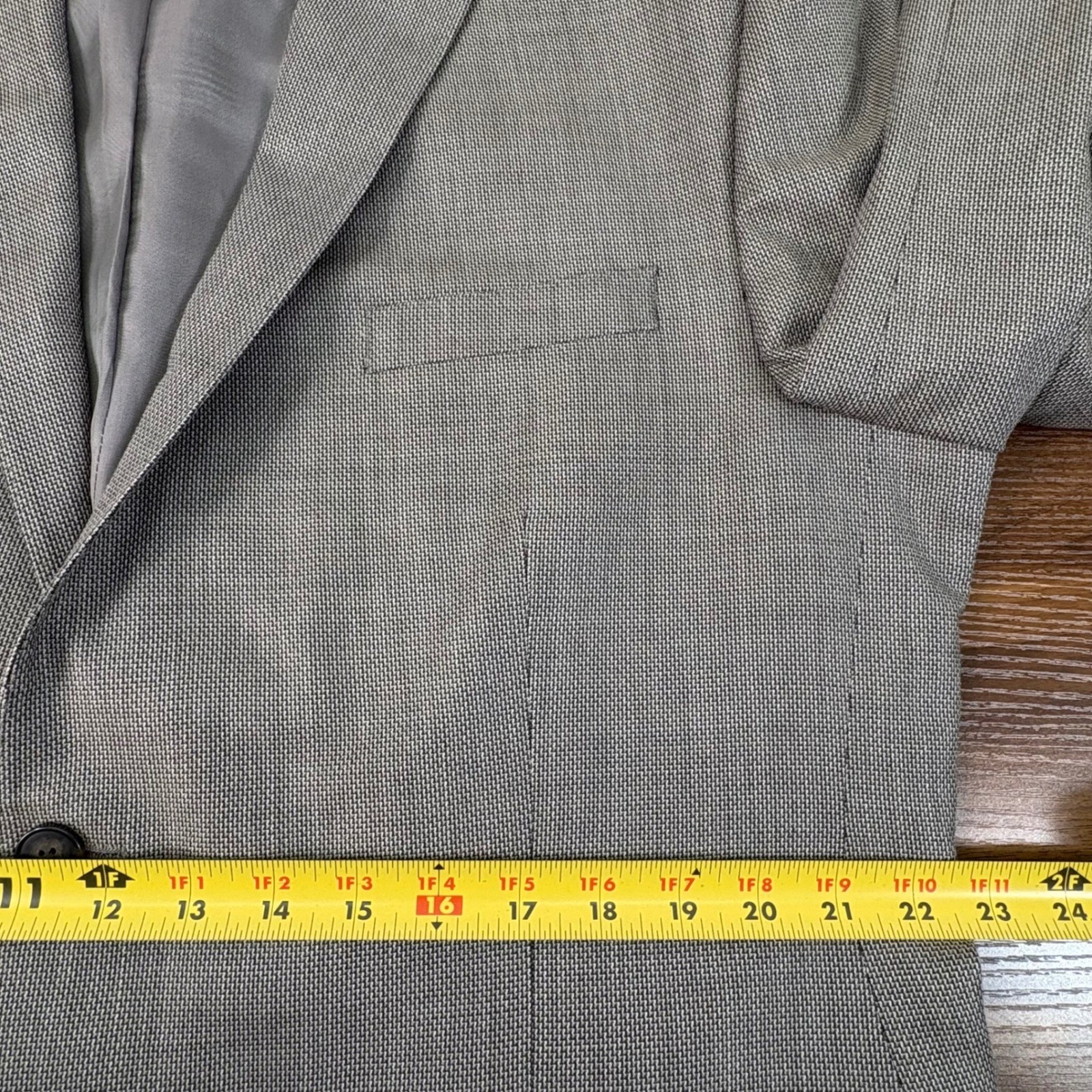 Calvin Klein Mens 46R Grey Silk Wool Blend 2 Button Blazer Sport Coat Jacket