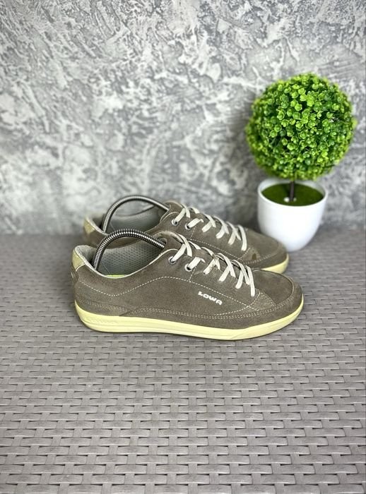 mens lowa boots leather 41