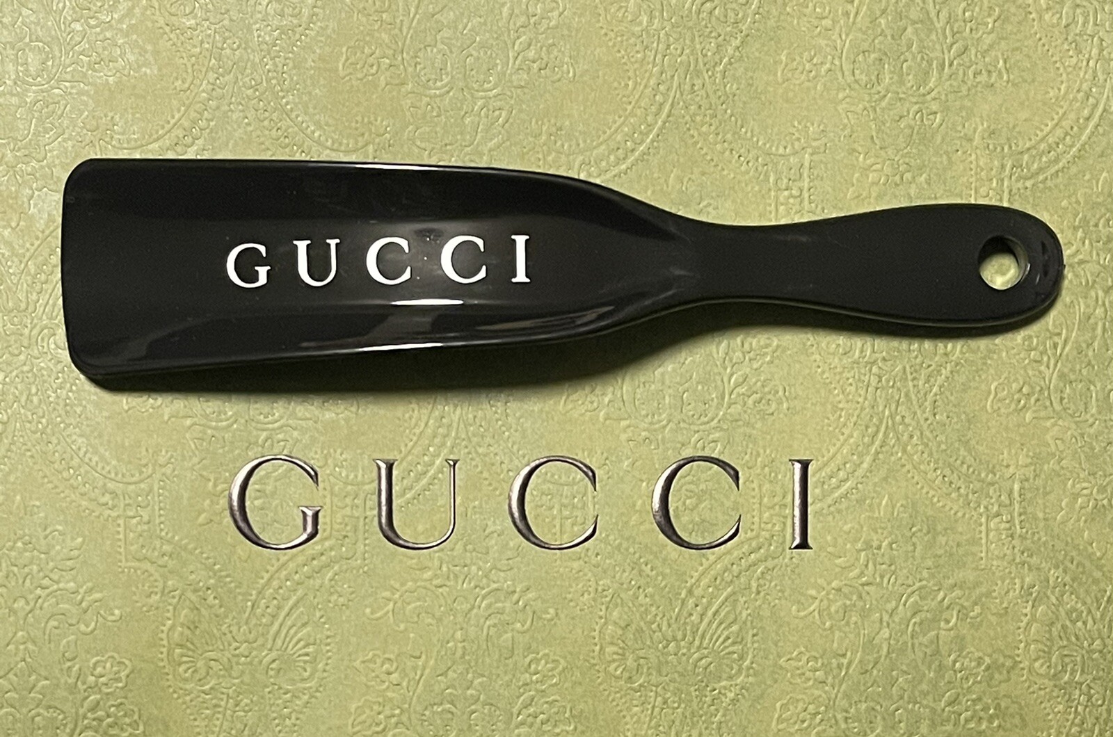GUCCI Shoe Horn 7″ Designer Logo – Black Heavy Plastic NEW In Wrapper