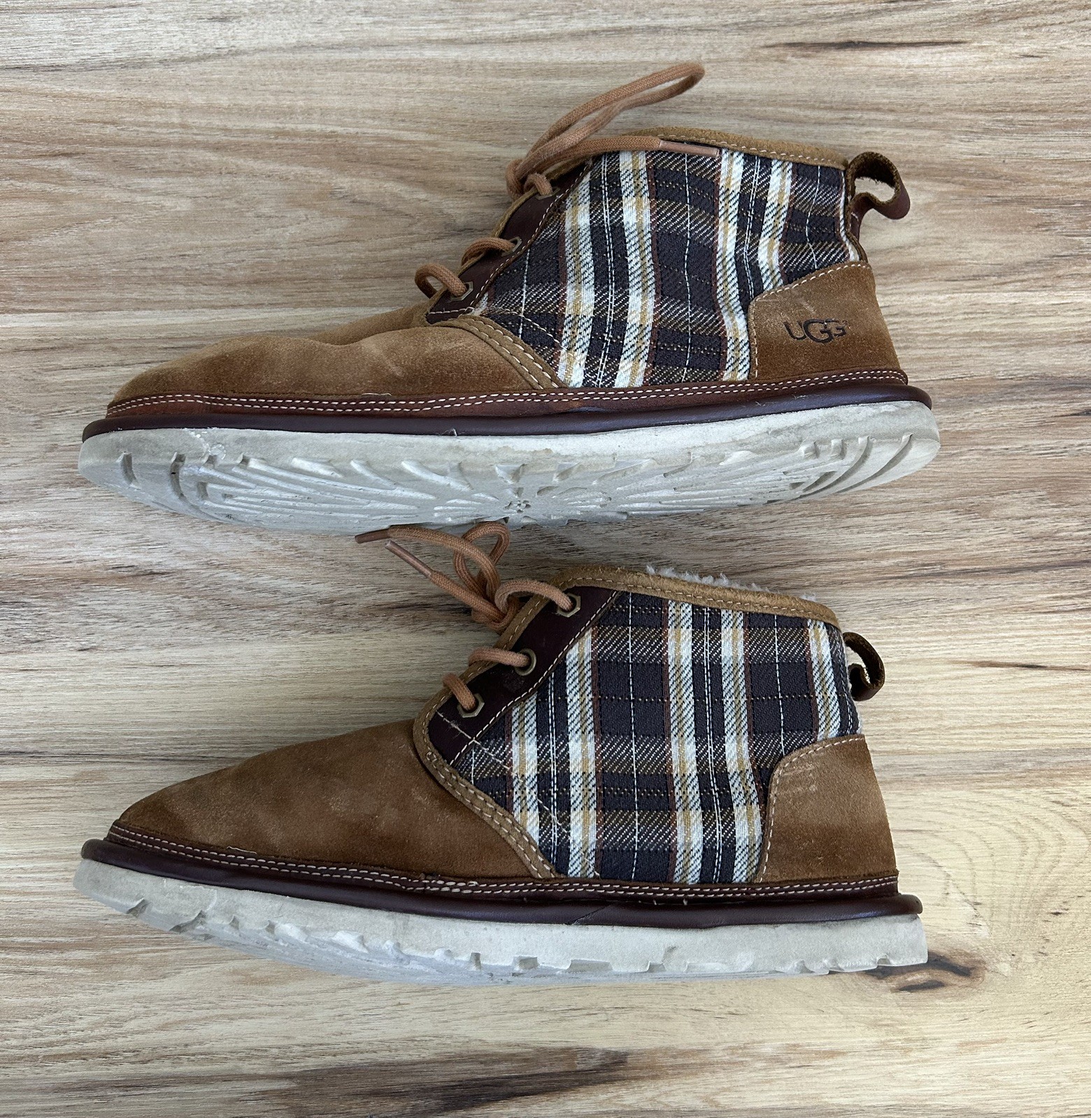UGG + Pendleton Neumel Boots for Men, Size 9 – Chestnut and Plaid