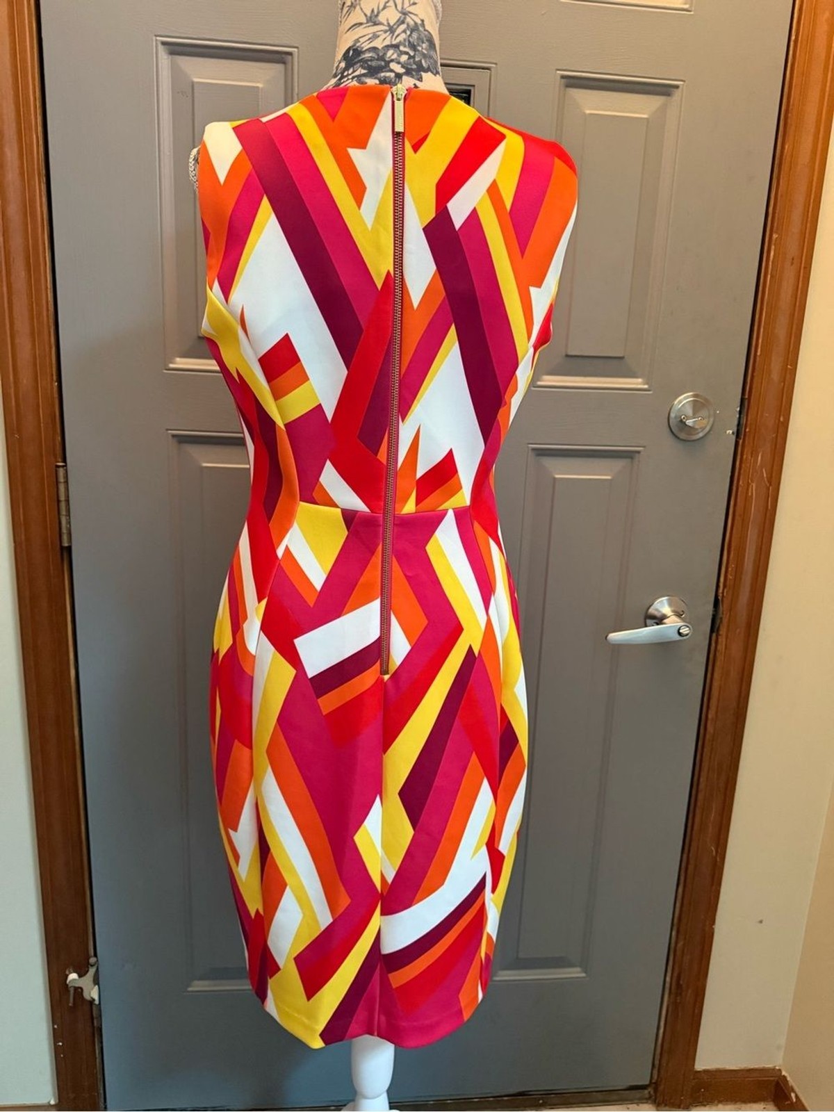 CalvinKlein geometric abstract sleeveless scuba dress (10) orange/yellow/red/wh