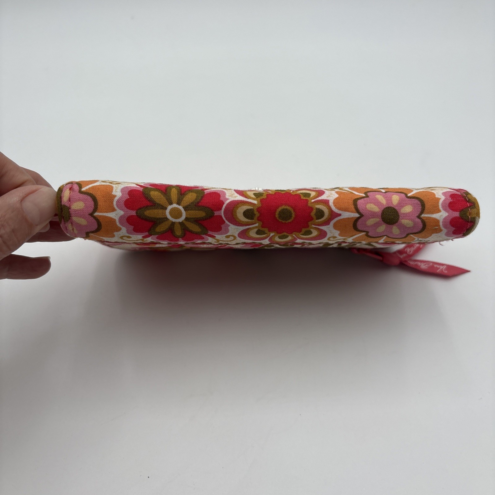 Wallet Vera Bradley Folkloric Pattern Turn Lock Zip Around Floral Orange Pink