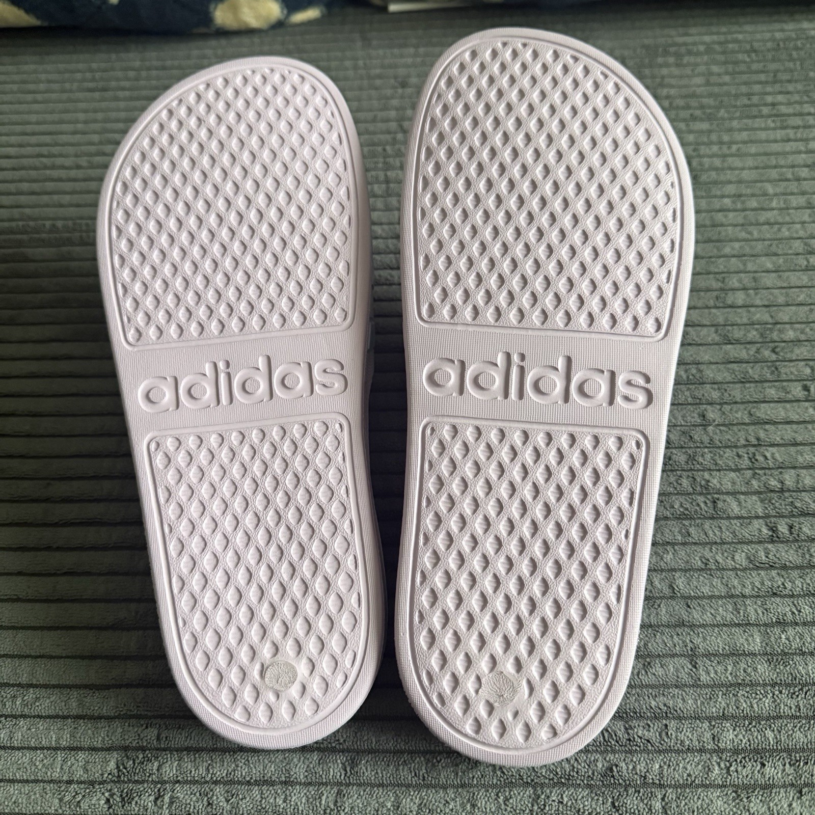 Adidas Adilette Aqua Women’s White Stripes Slip On Sandals Size 8 New