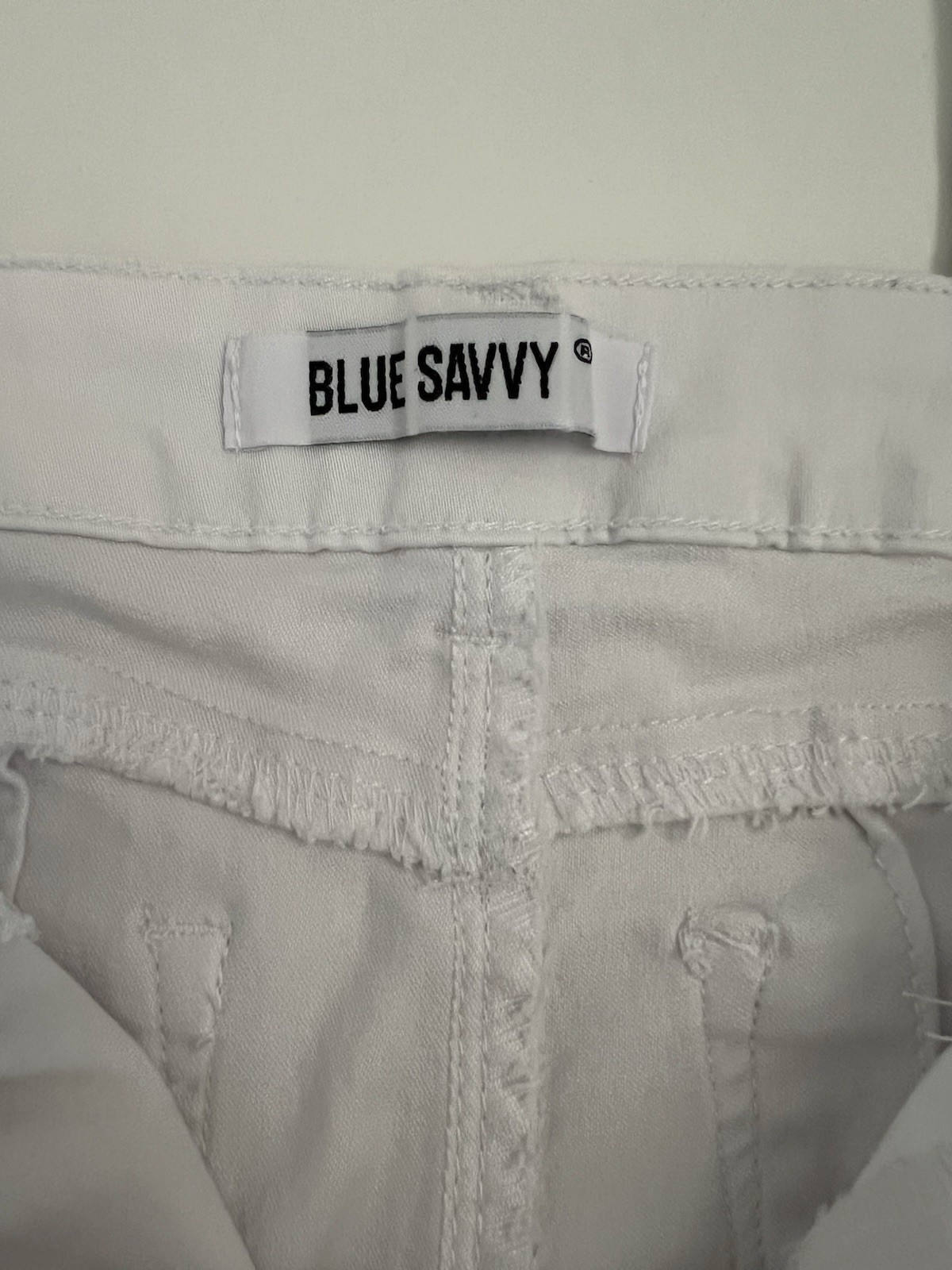 WHITE “ Blue Savvy” Skinny Leg Jeans Size 5/27 Juniors