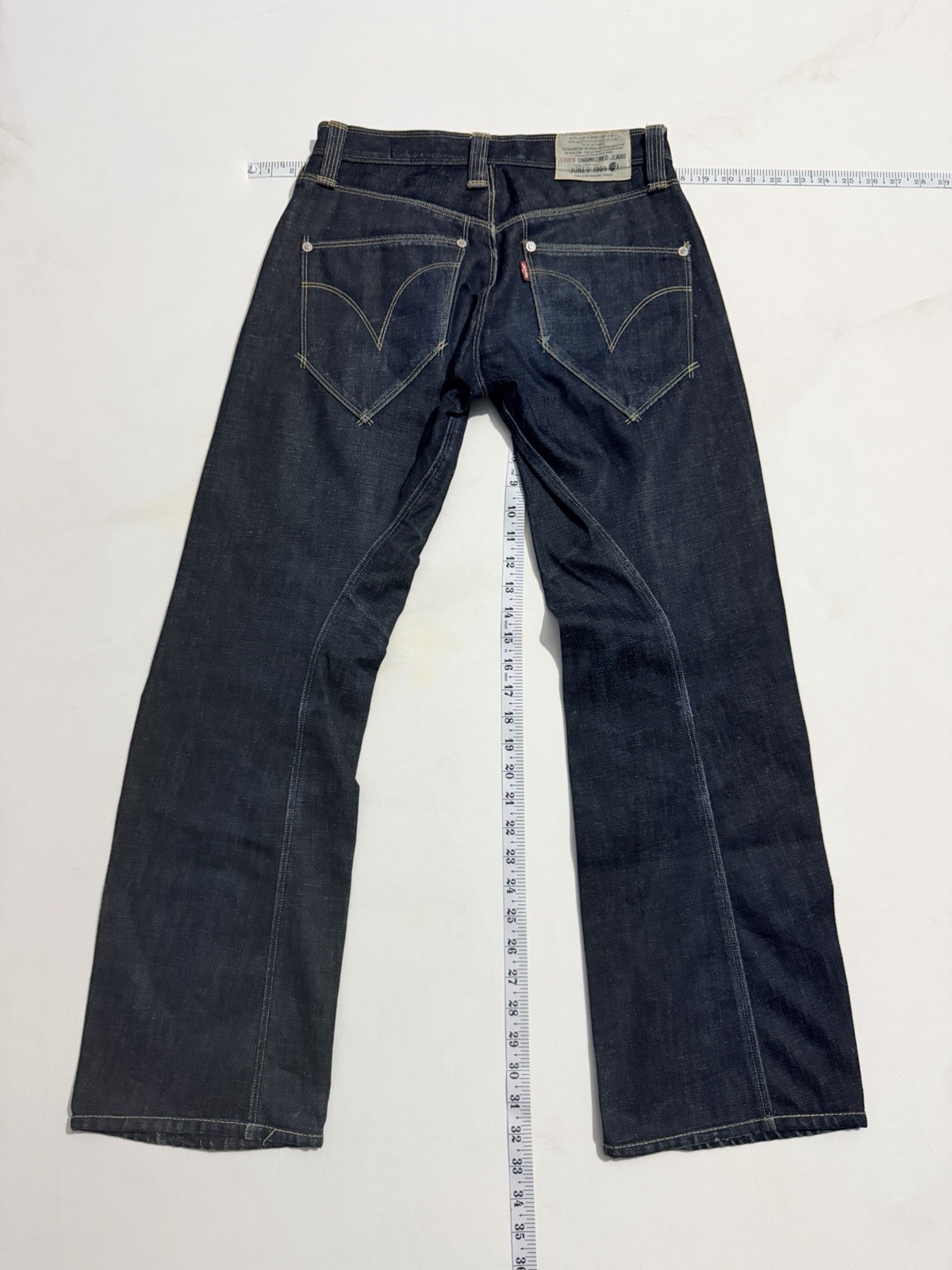 Levis Engineered Jeans Dark Wash Indigo Twisted Leg Denim Pants Mens 28 Vintage