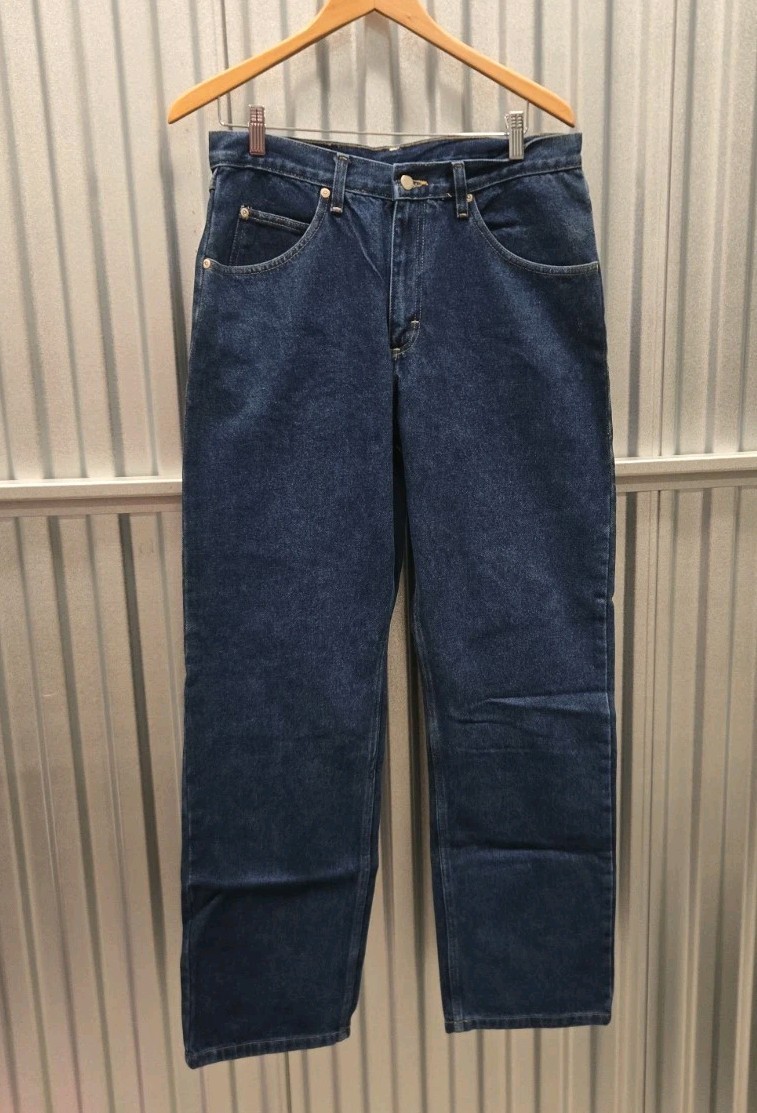 NWT WRANGLER 9760WDR Relaxed Fit Premium DENIM JEANS, 33 x 32 Dark Wash