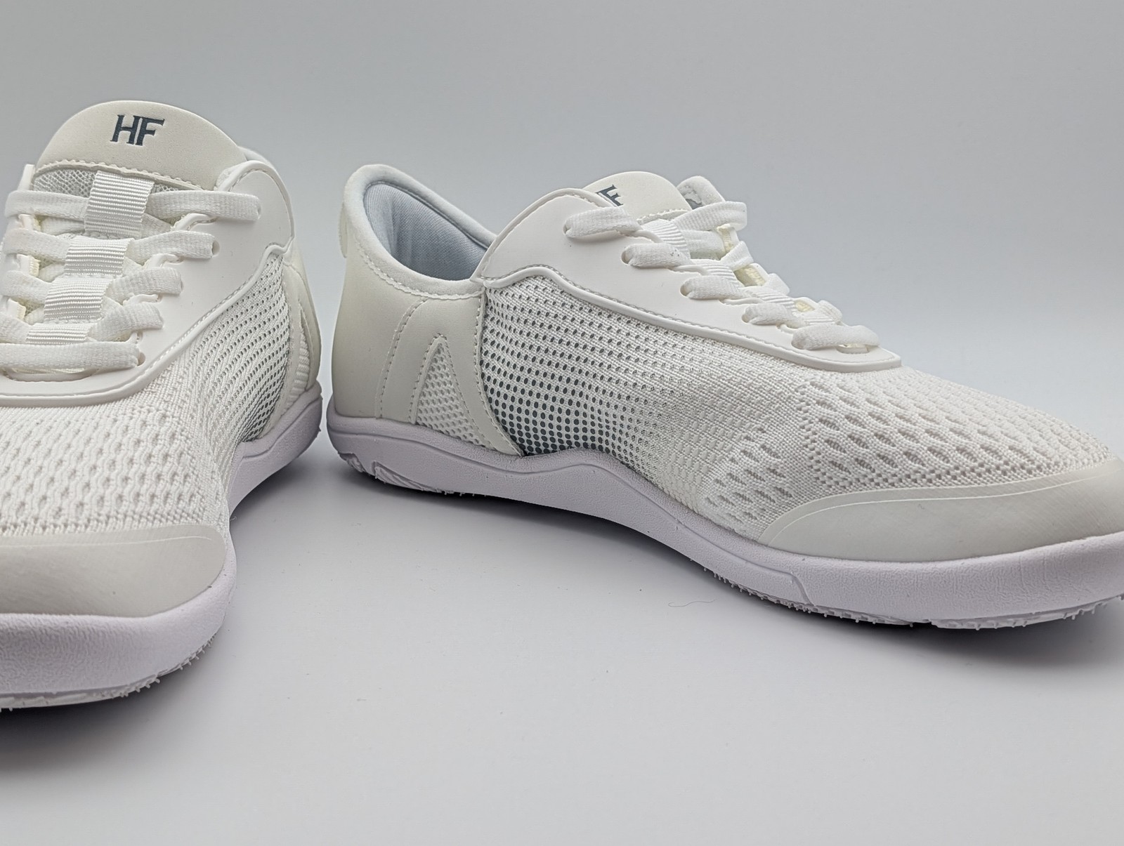 Hike Footwear W9/9.5 M7/7.5 EU40 HF Stride Barefoot Walking Shoes Sneakers White