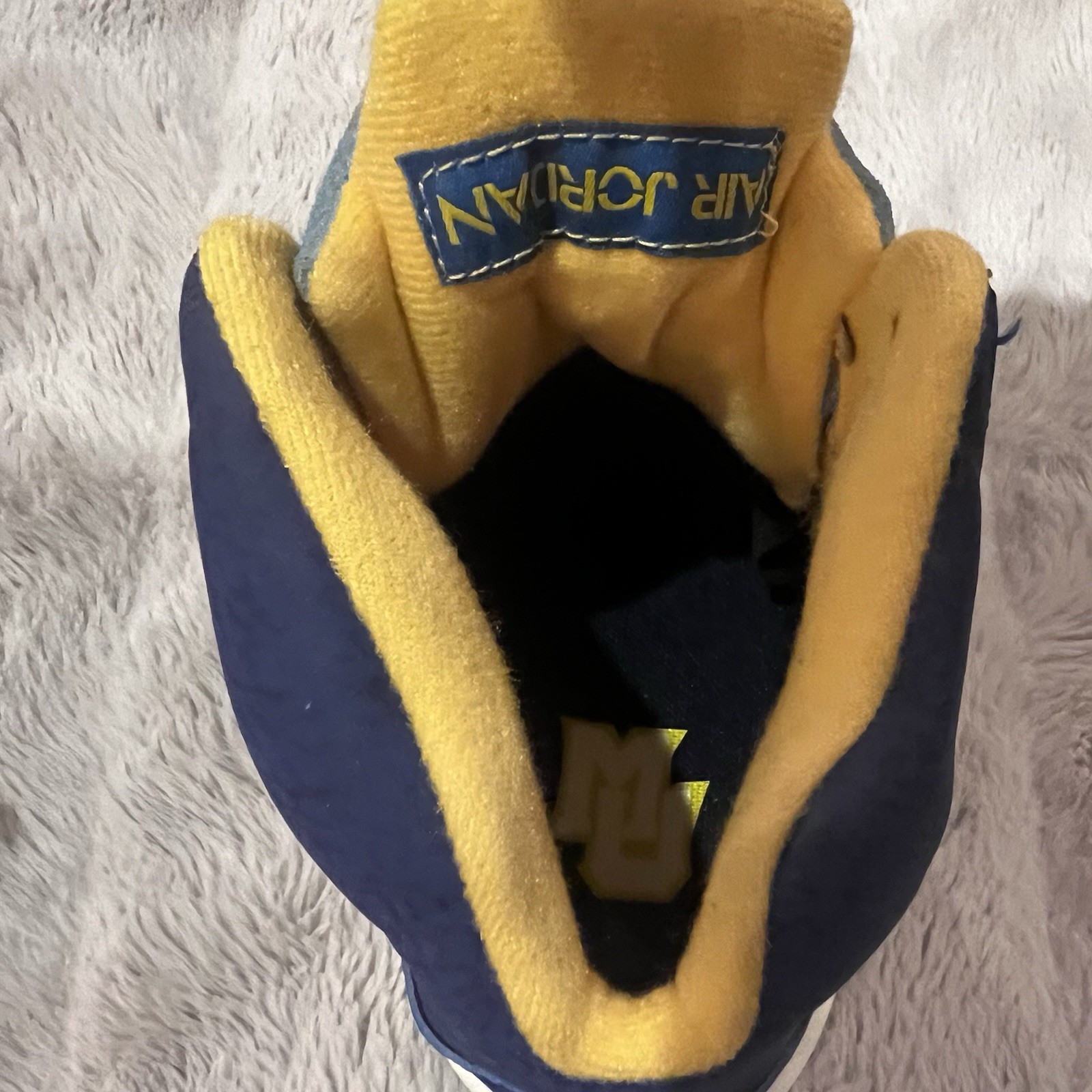Air Jordan 5 Marquette MU PE Style Navy Yellow Nike Air Sz 7 Custom