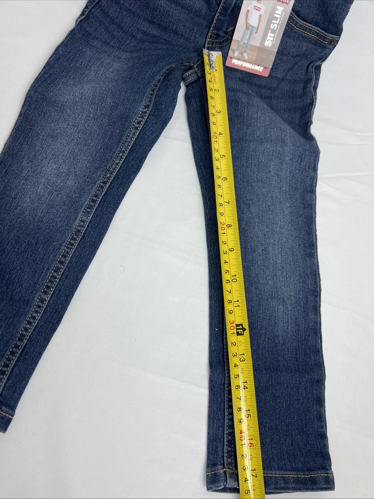 Levi’s Boys 511 Slim Fit Zip Fly & Button Closure Denim Jeans Size 4