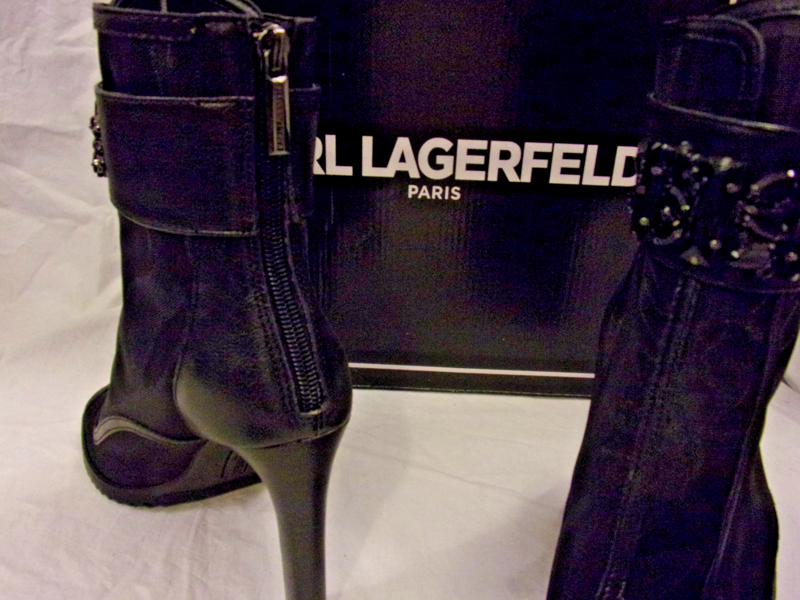 Karl Lagerfeld Paris Blayze Crystal Mesh Peep Toe Booties Black 8M BNIB