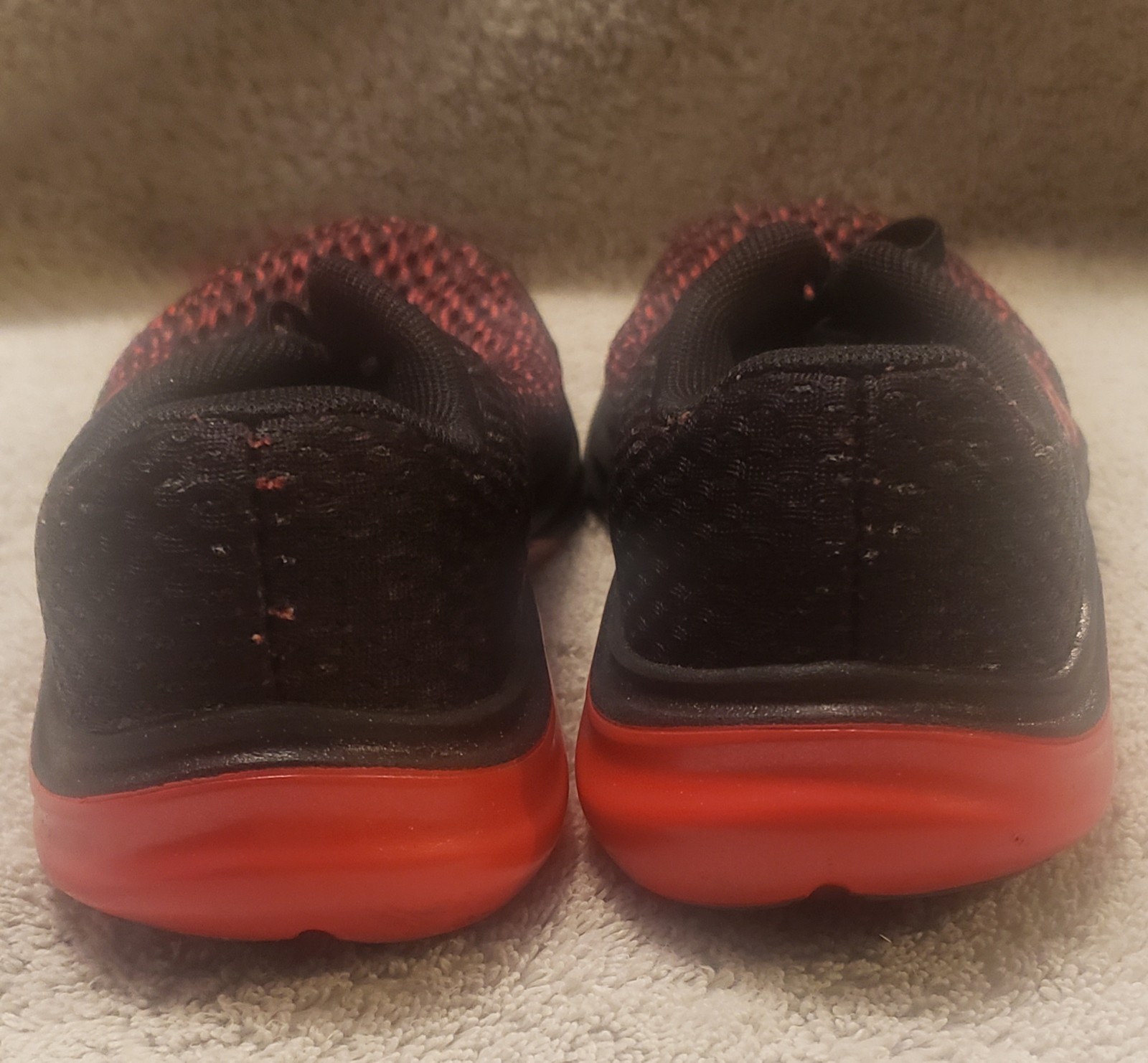 UNDER ARMOUR BPS Kids 11k Liquify Rebel AL Red Black Shoes NO TIE