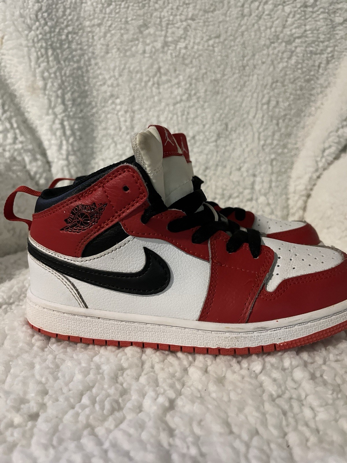 Jordan Air Jordan 1 Mid Top Leather Lace-Up Sneakers Red/White/Black 1.5Y