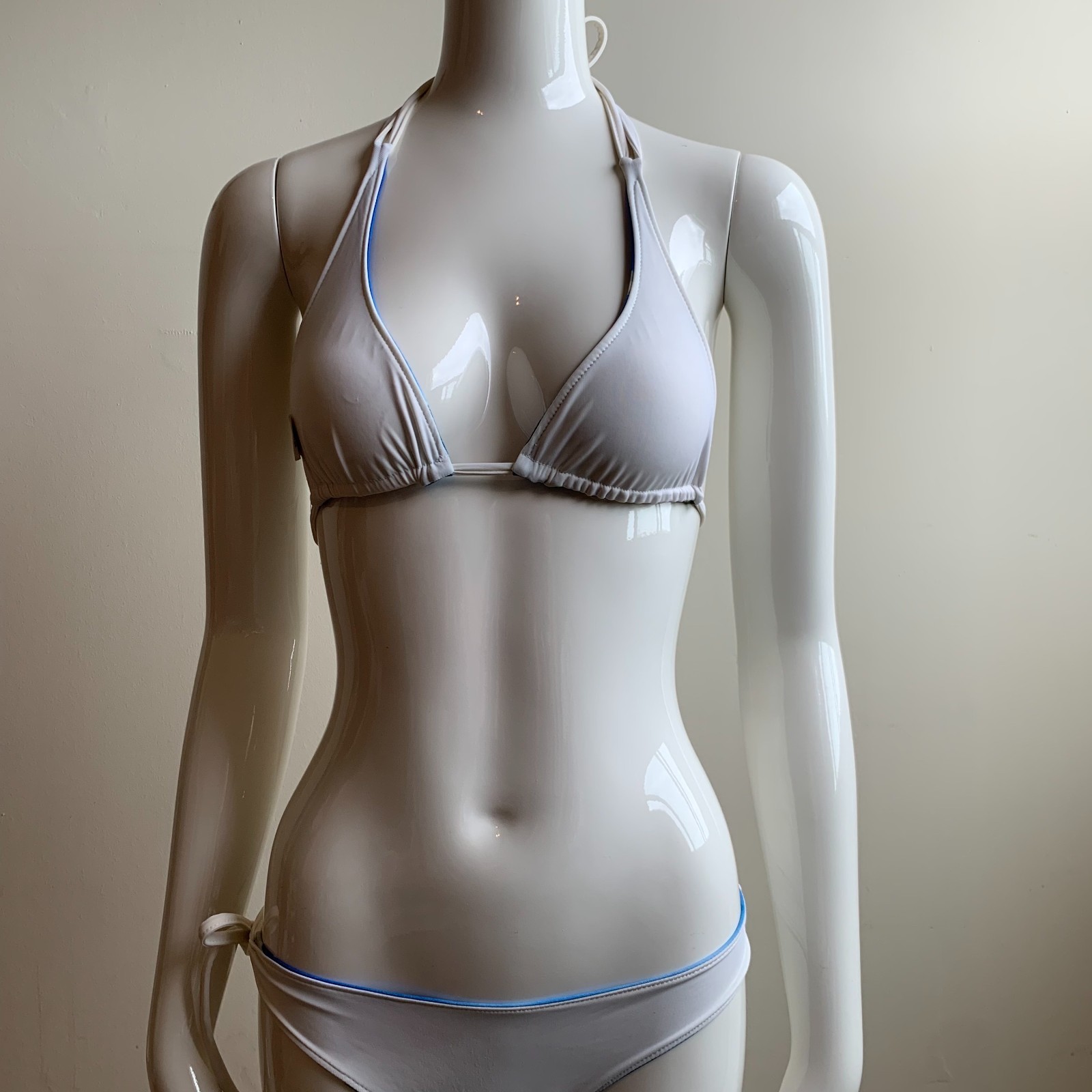 Aaron Chang plumeria white & blue floral reversible bikini