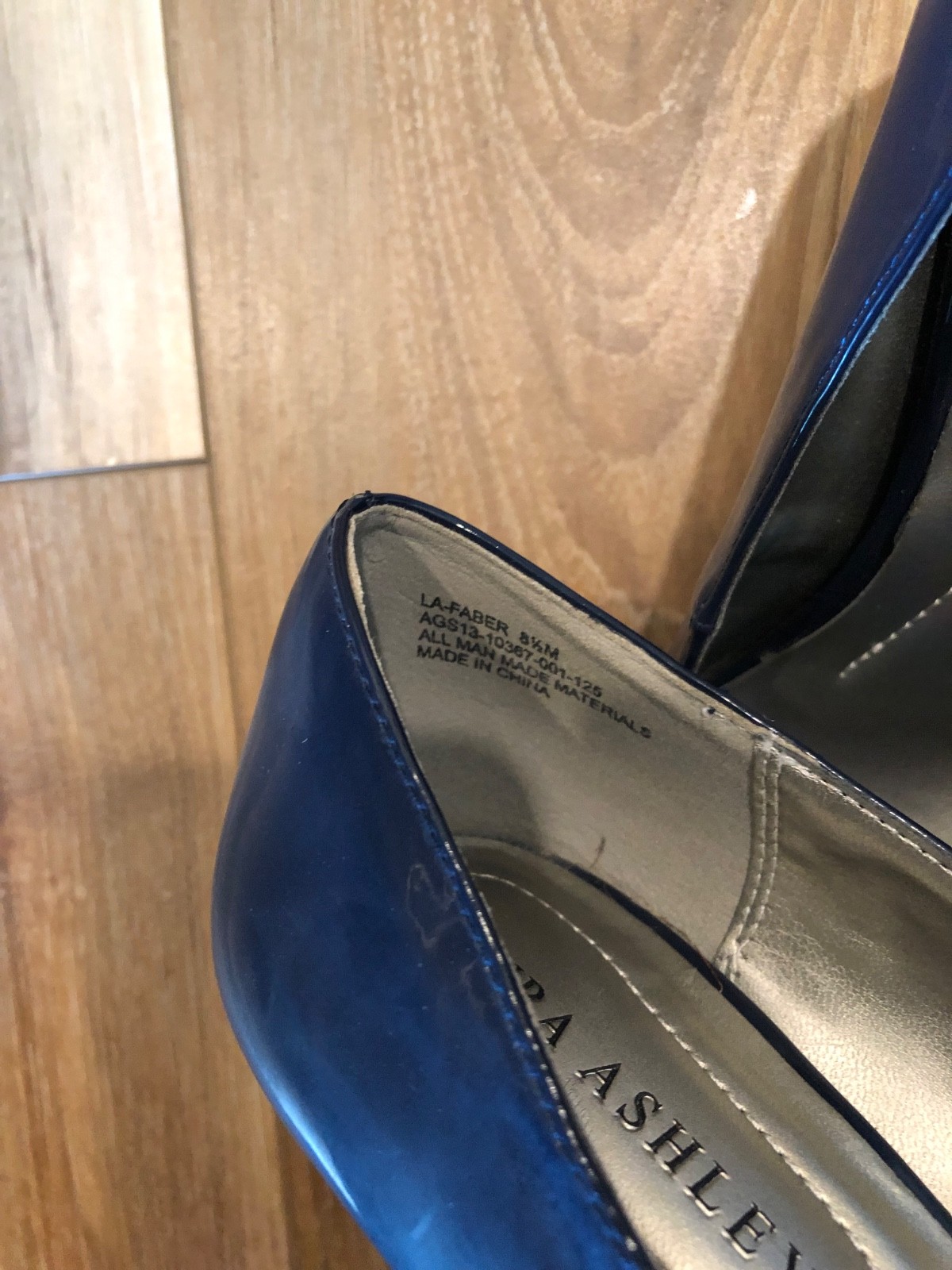 Laura Ashley Patent Leather Women’s Pumps Blue/Navy. Size 8.5
