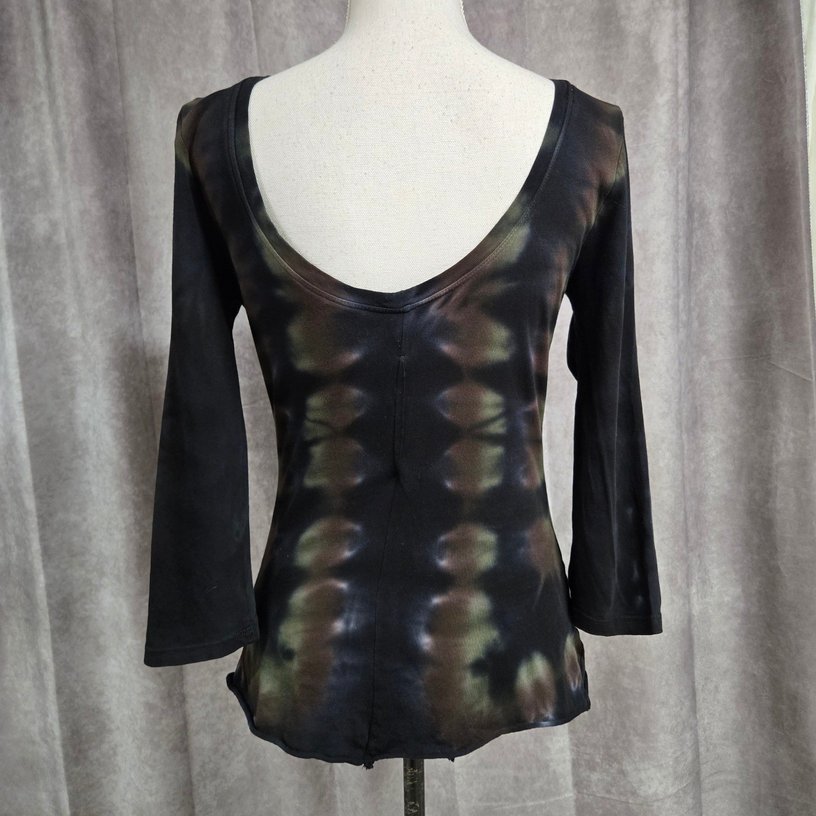 Raquel Allegra Black Tie Dye Scoop Neck Deep U-Back 3/4 Sleeve Cotton Top Size 2
