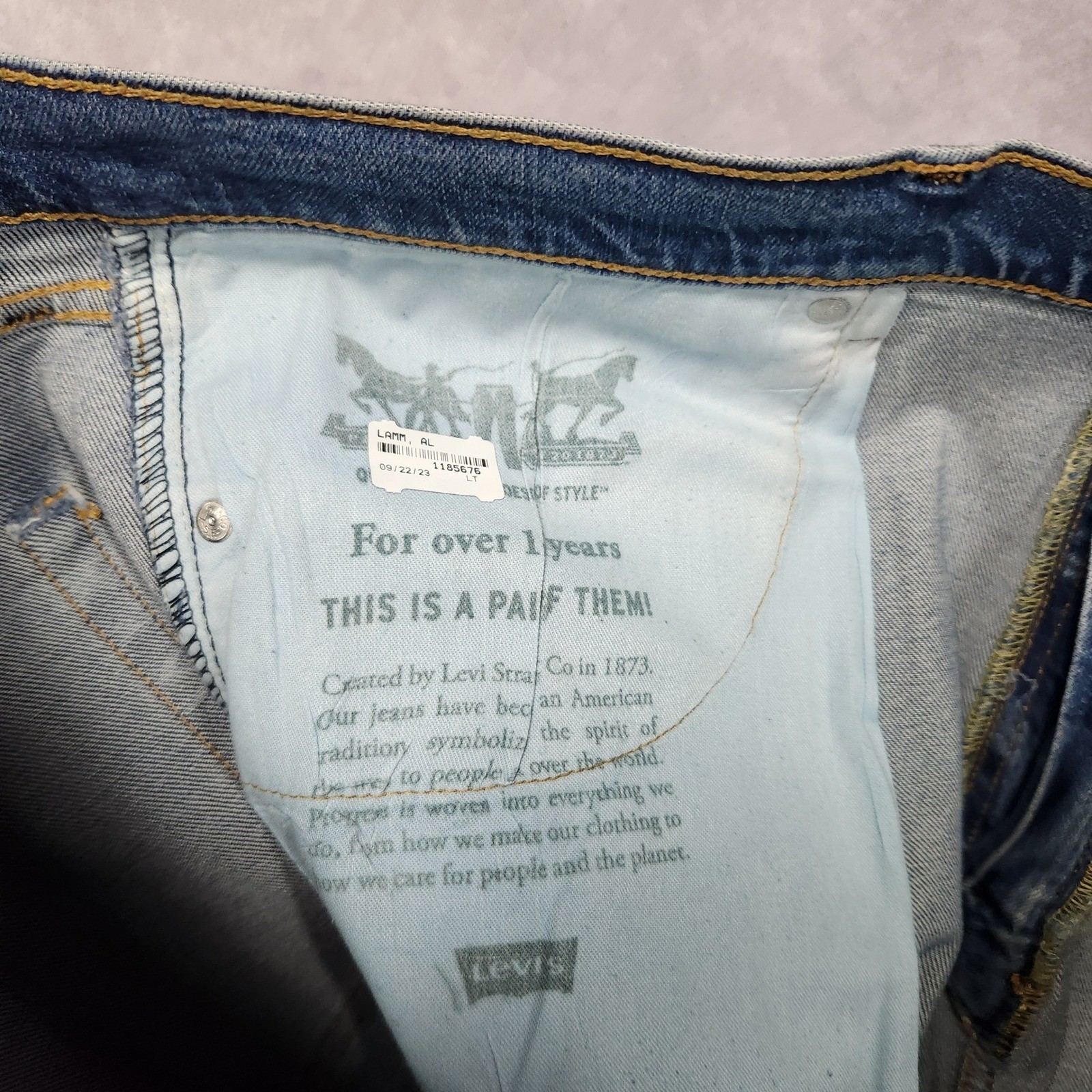 Levis 505 Regular Fit Straight Leg Jeans Mens 40×30 Medium Wash Blue Denim