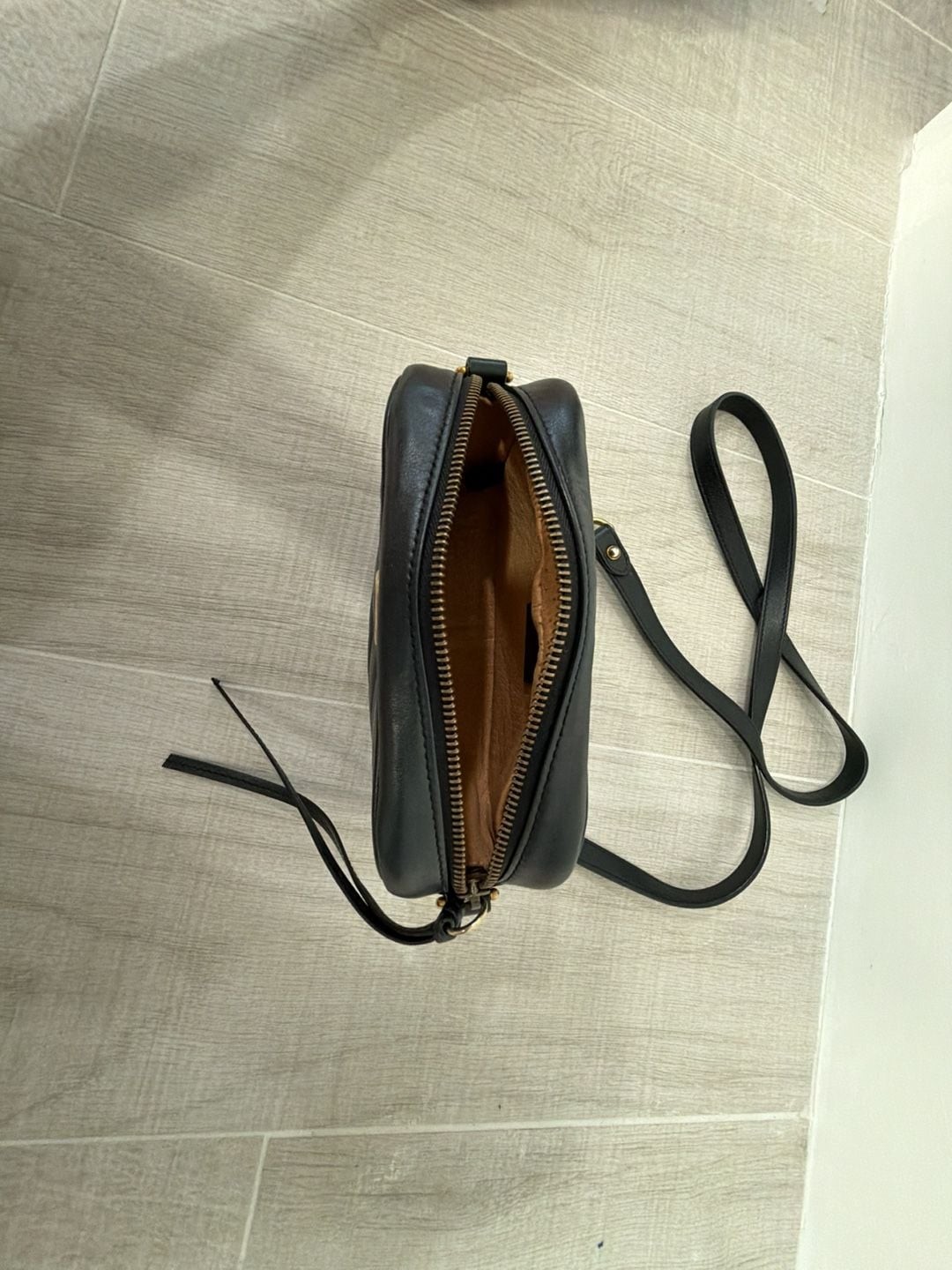 Gucci Pre-Owned 2016-2026 Small GG Marmont Matelasse Leather Crossbody Bag