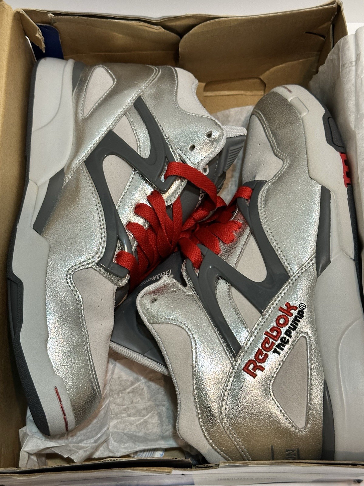 Reebok Pump Omni Lite Metallic Silver (4-175014) Reebok Pump Sneakers Size 9