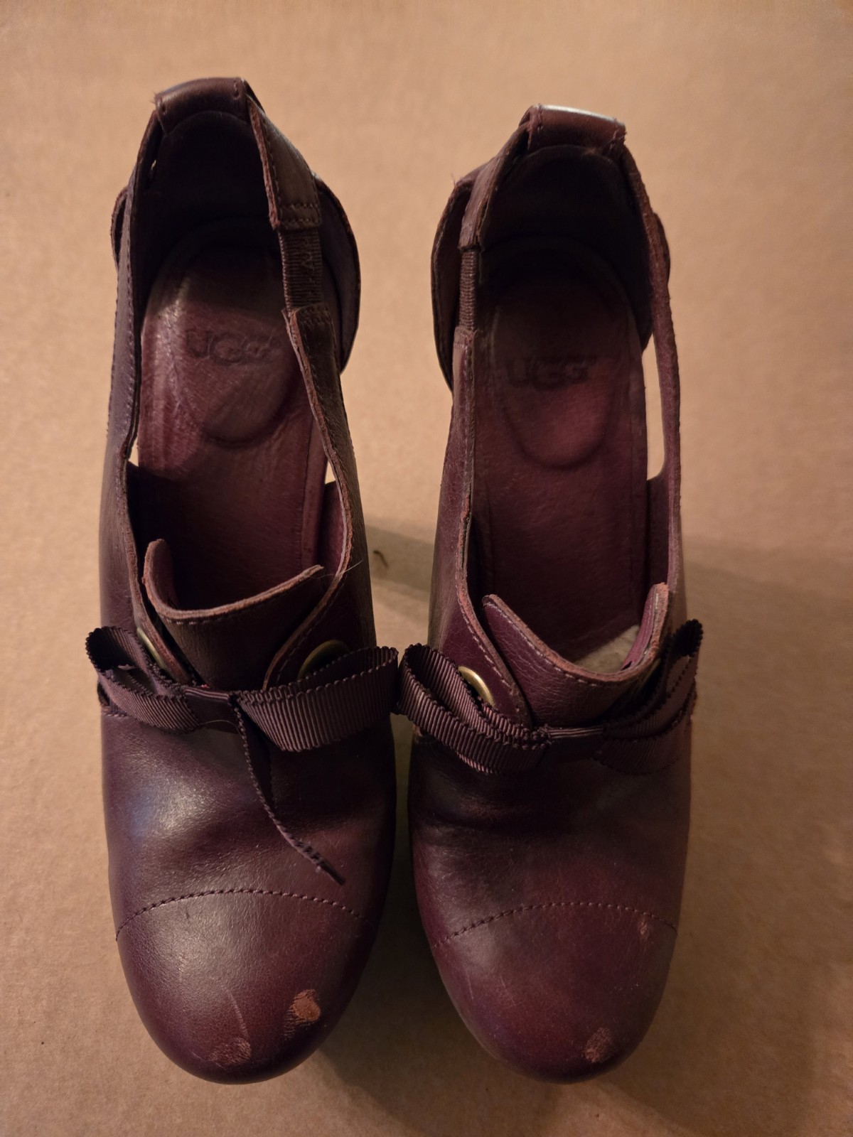 Vintage 2000s Ugg Studded Clogs Maroon Red Burgundy Womens Size 6.5 Leather