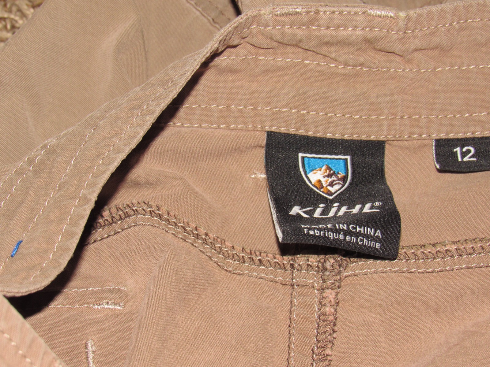 KUHL Women’s 12 Light Brown Cargo Shorts 34″ Waist Cotton Nylon Spandex 11.5″ In