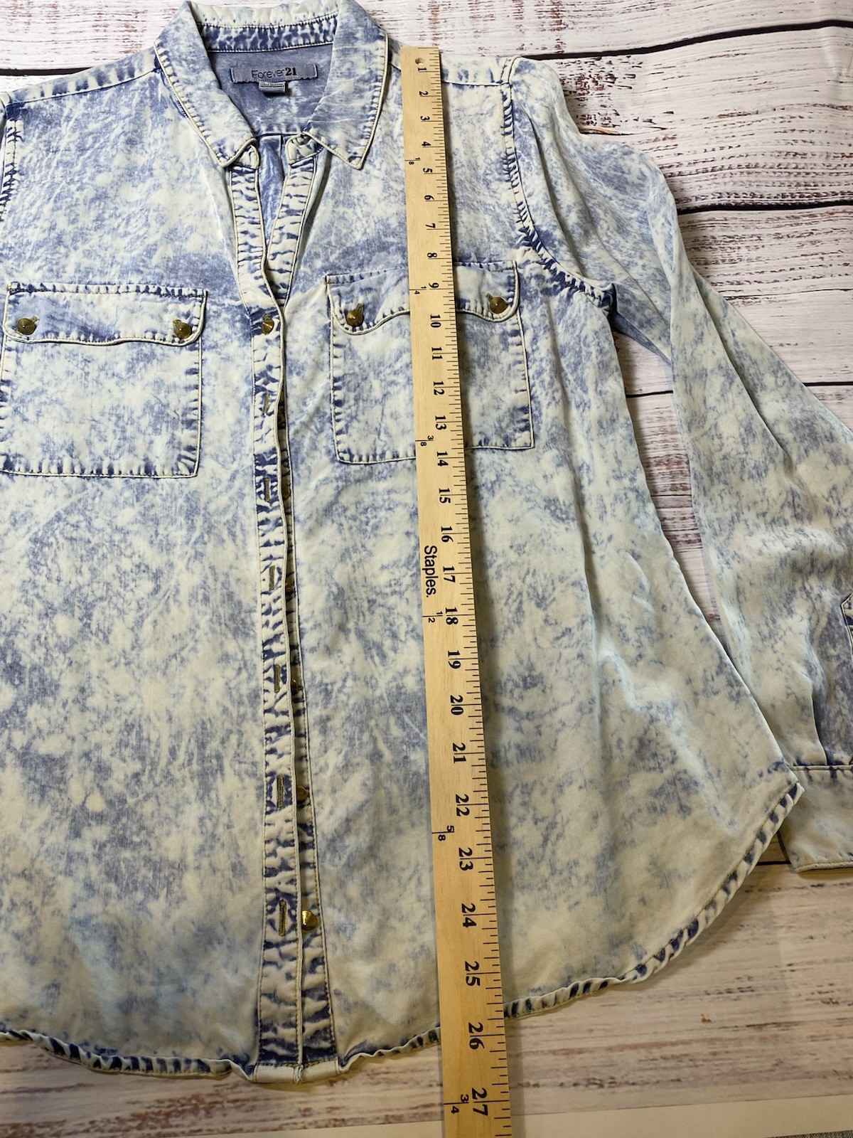 Forever 21 Size M 100% Lyocell Acid Wash Denim Long Sleeve Shirt Pockets
