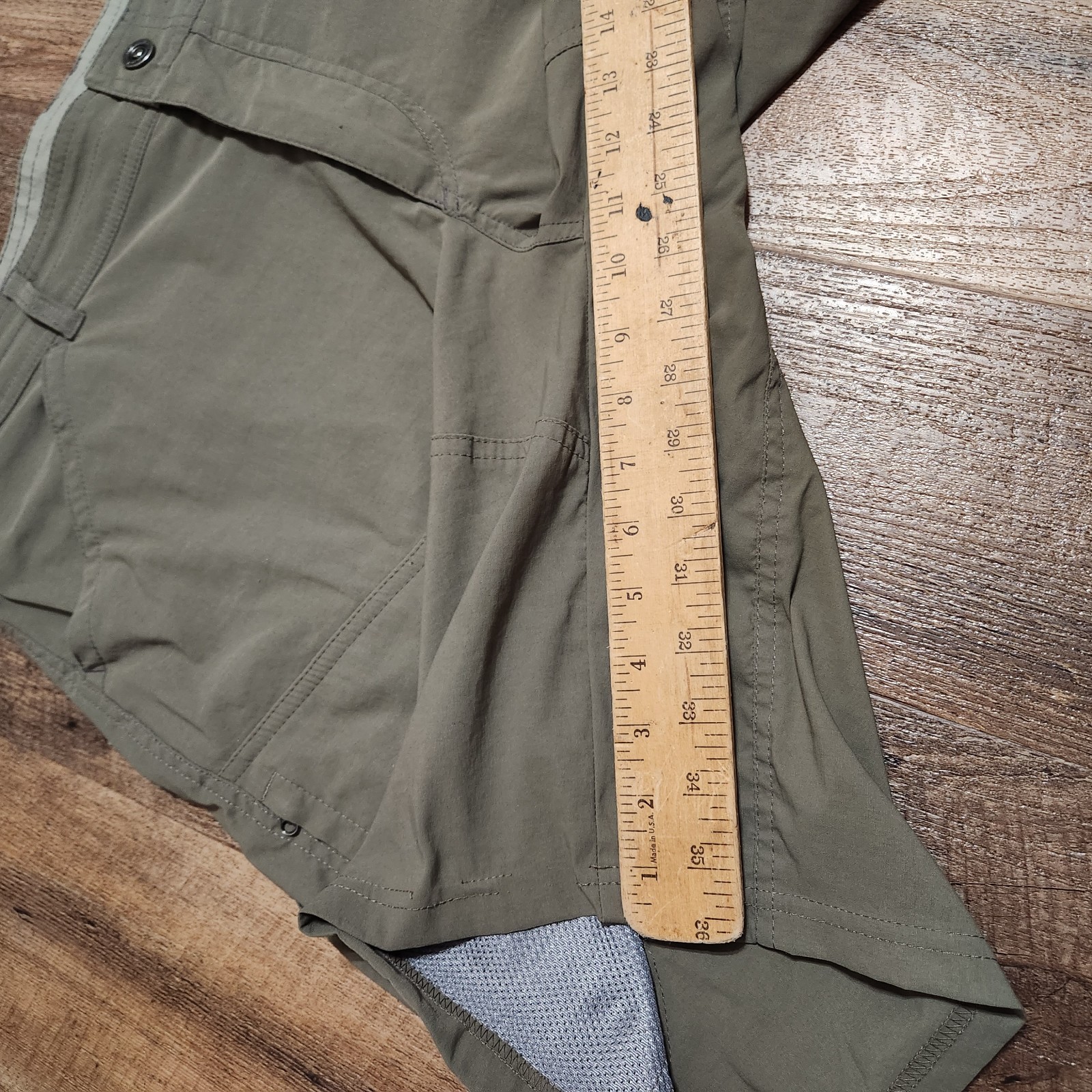 Kuhl Renegade 10in Shorts Size 35 Khaki Water Resistant Quick Dry 8 Pockets 5121