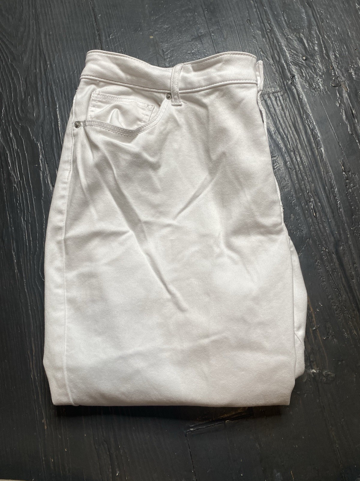 Westport white denim Capris in size 22W