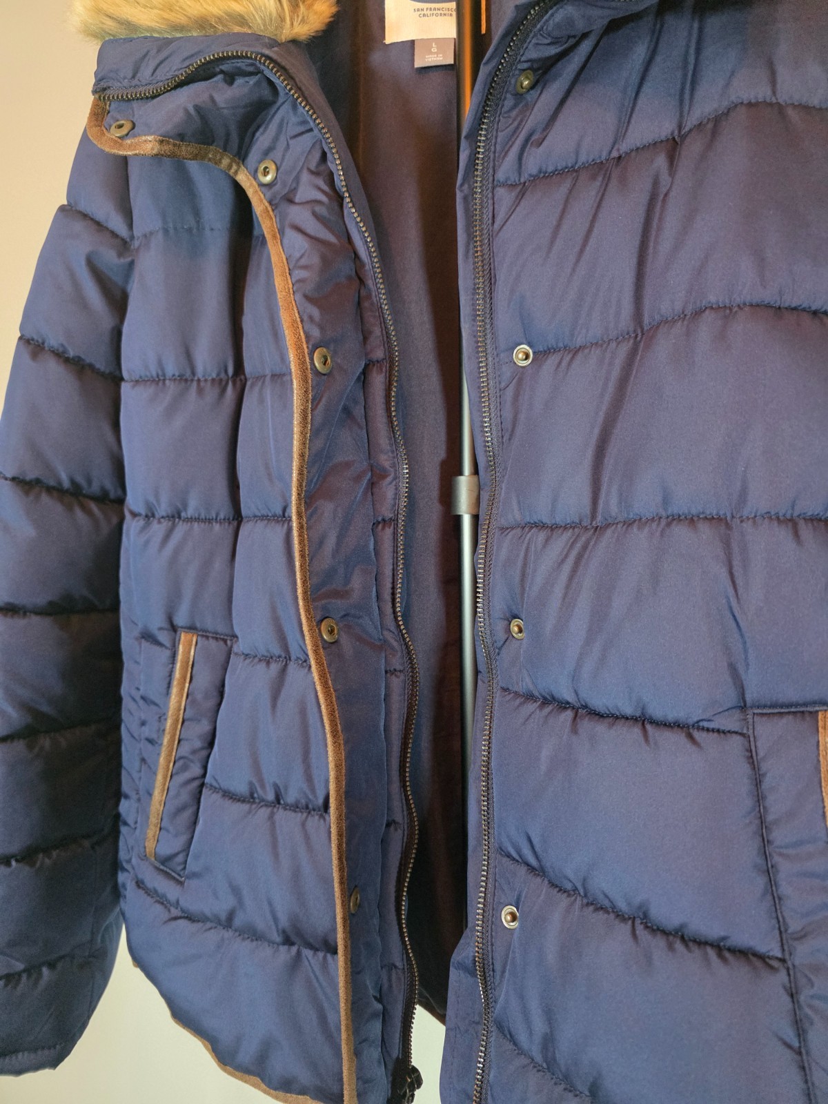 Old Navy Womens Large Navy Blue Puffer Jacket Faux Fur Collar Trim Quilted Coat