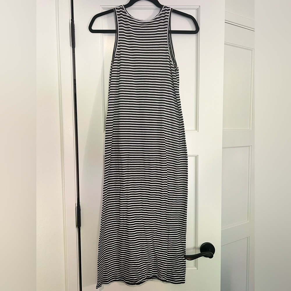 Everlane Black and White Sleeveless Maxi Dress