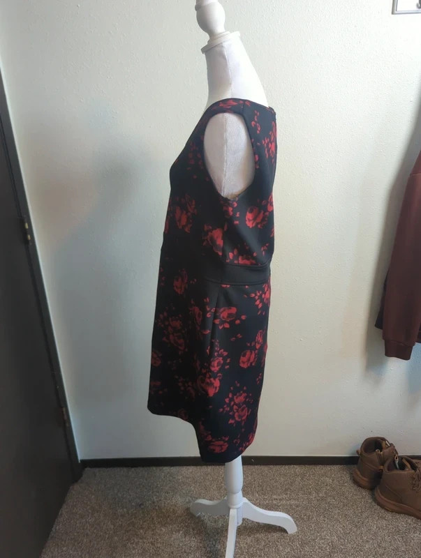 Signature Collection Flower print dress