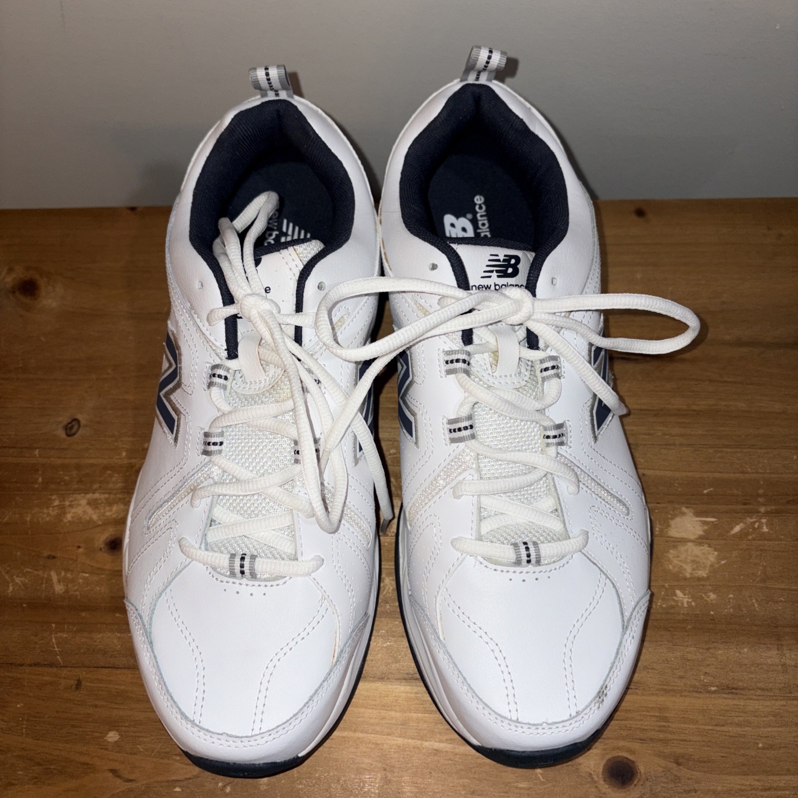 New Balance Men’s Wide 608 Shoe Size 10.5 2E White and Navy Blue