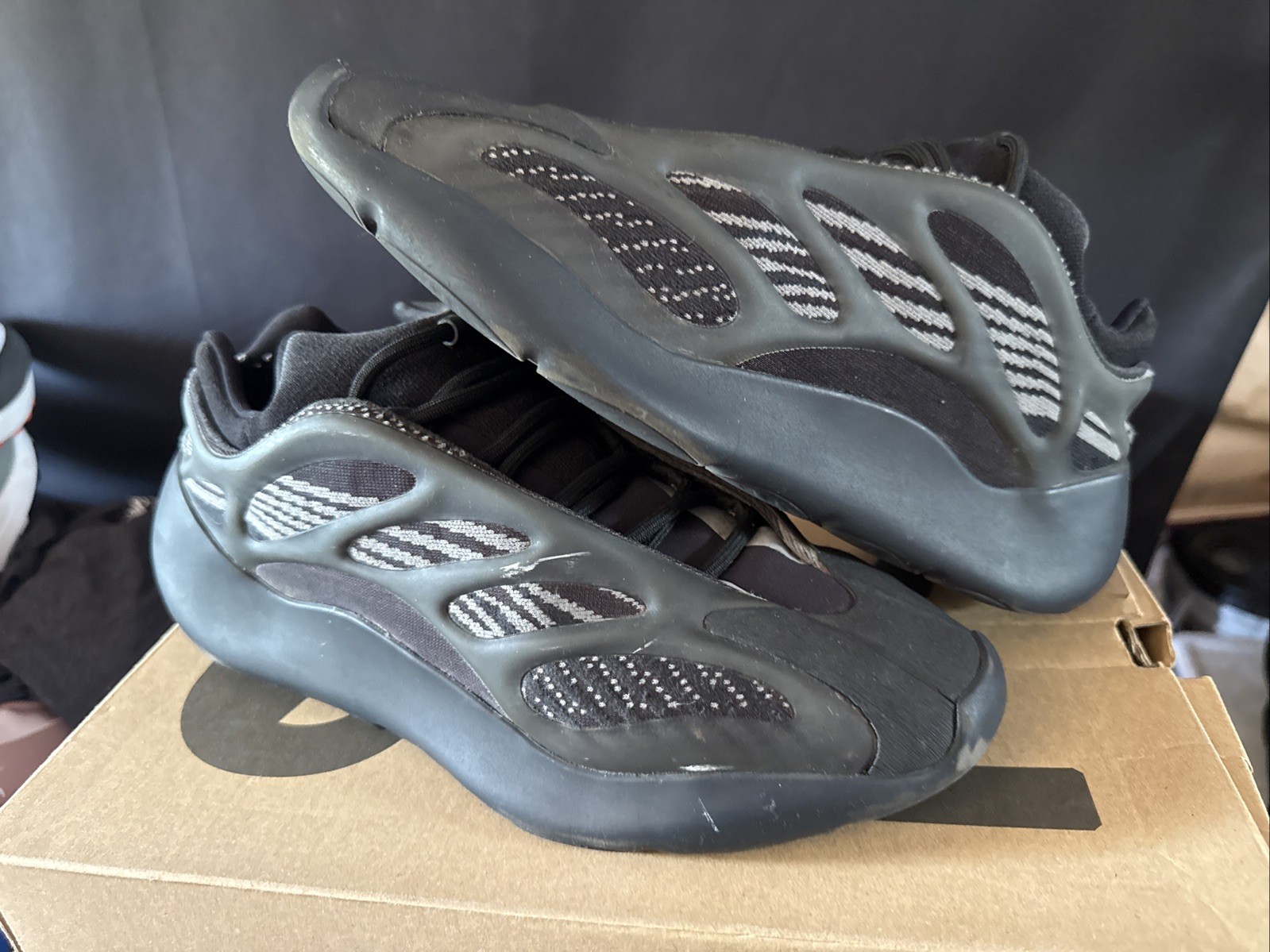 adidas Yeezy 700 Men’s Black Low Top Lace-Up Solid Athletic Sneakers